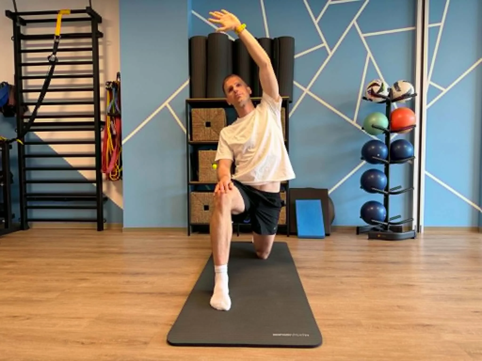F4: Psoas stretch