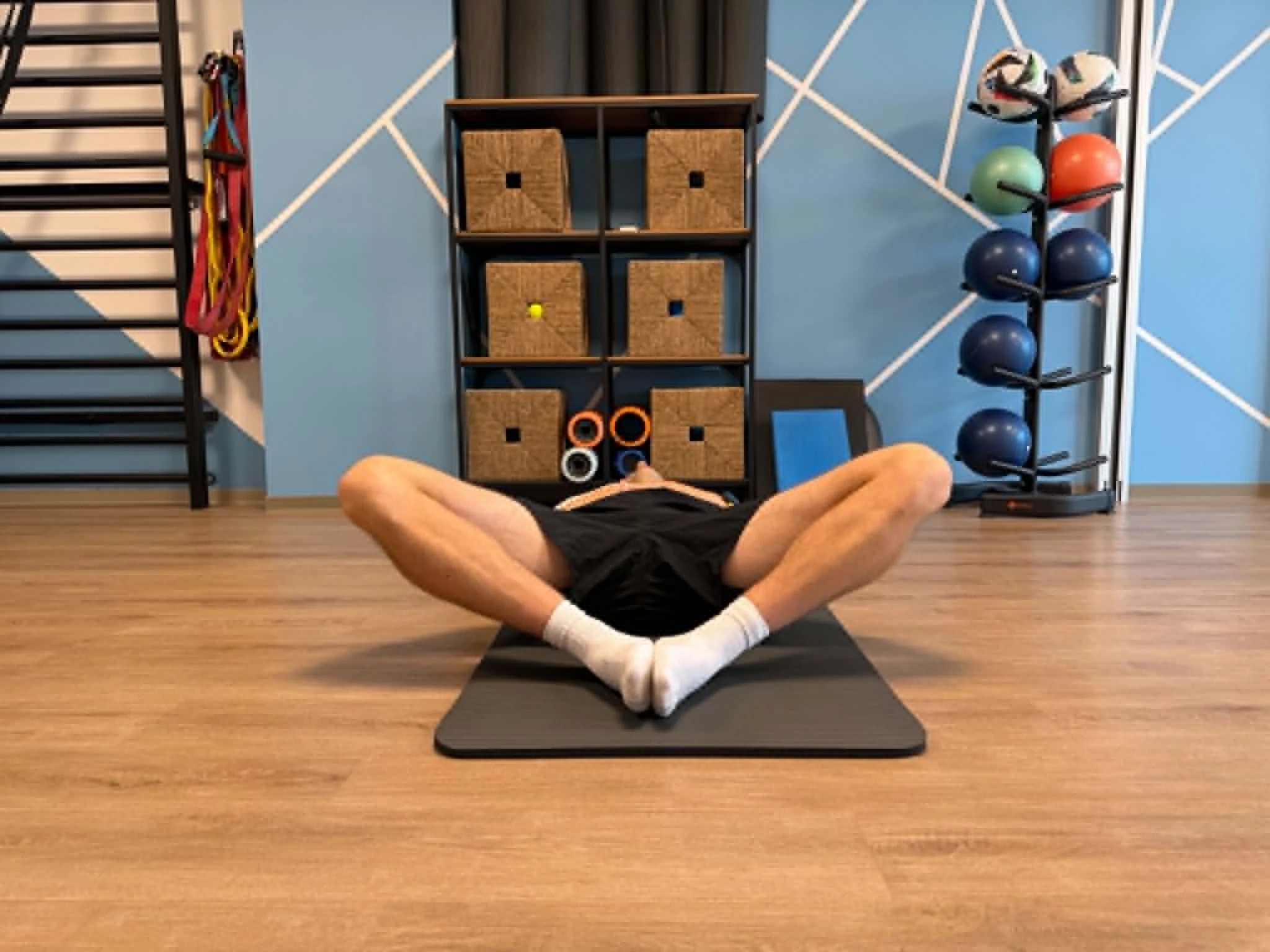 F5: Adductor stretching