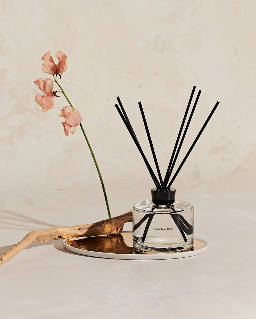 121620_MLM_HeatWaves_39_Mood_No04BoisDeBalincourt_HomeDiffuser-000905-AS-RFcopy.jpg