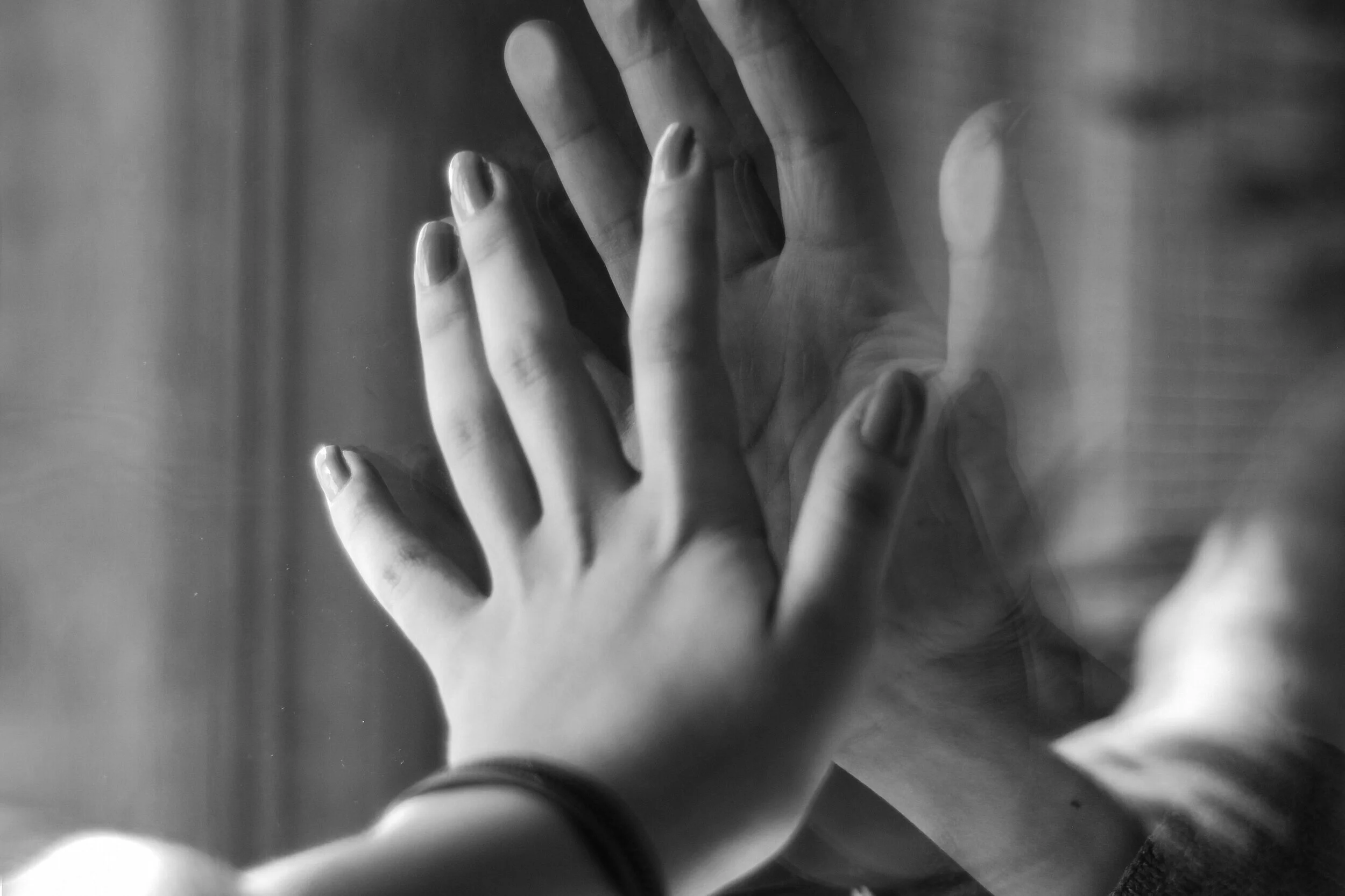 Being Together Whilst Living Apart: How to Sustain Long-distance Relationships