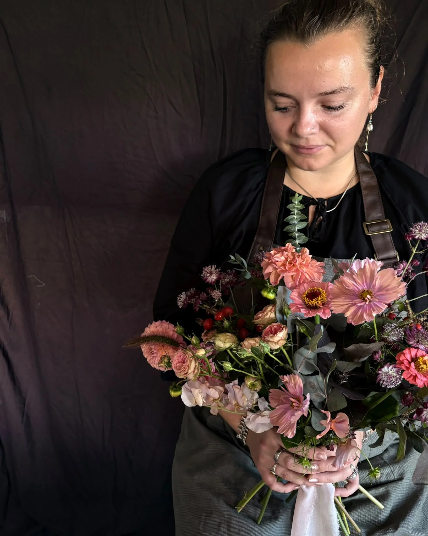 The Art of Seasonal Floral Design: Flowers That Feel at Home