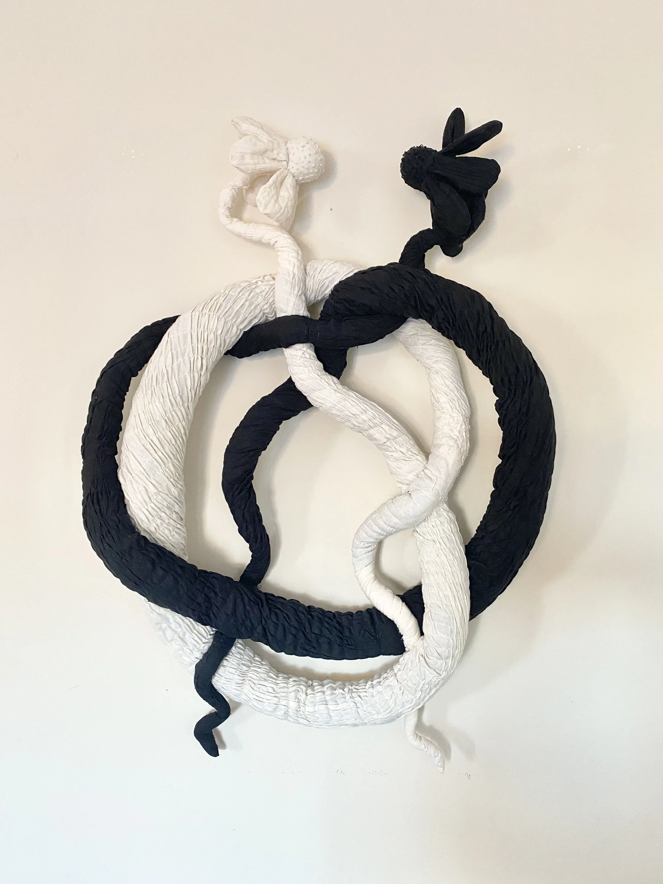 Schomp_Versicolor_stitchedclothsculpture34X20X5 (1).jpg