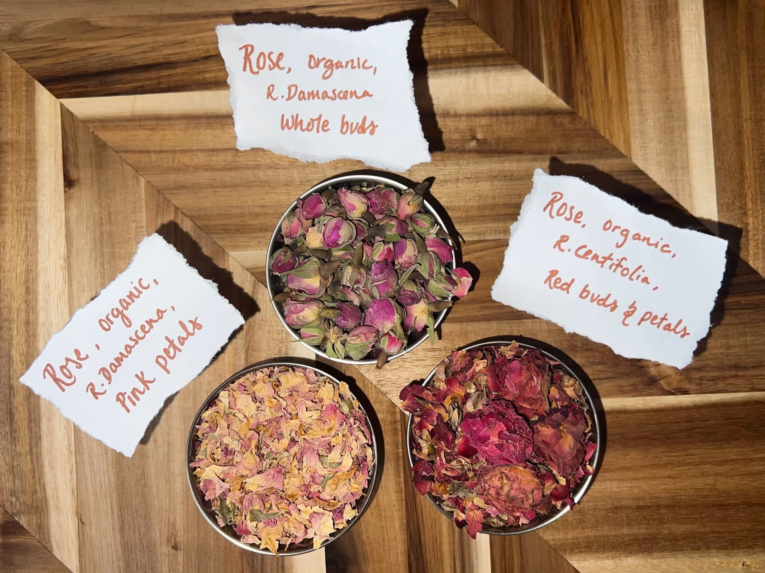 Our rose selection! Choose between pink petals, whole buds or red buds and petals! Make tea out of them, leave in oil, liquor, or vinegar for an infusion, use it as a base for a smell jar or just sprinkle into a bath ✨🌹 Plus in shop new we&rsquo;re 