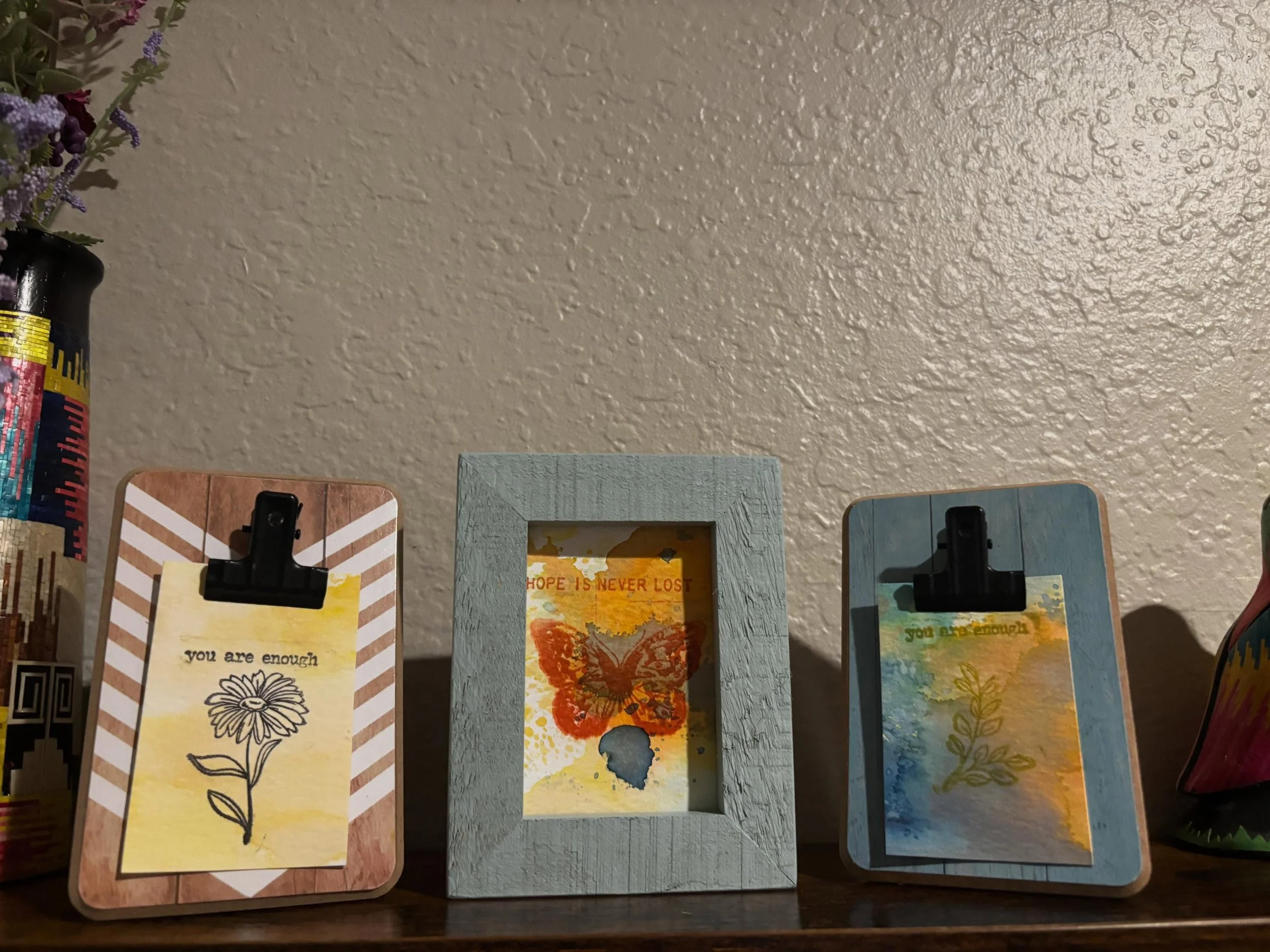 I made minis of the already mini!!!! 

Blue regular frame + artwork: $15
Clip frames + artwork: $13

Dm if interested :) 50% of the proceeds will go to Prevent Suicide - Fox Cities 💟