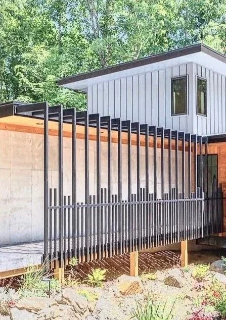 contemporary guardrail & walkway covering • Sophie Piesse - Architect • Newphire - builder