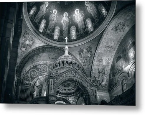 where-the-light-finds-the-cross-cathedral-basilica-photography-robert-niemeier.jpg