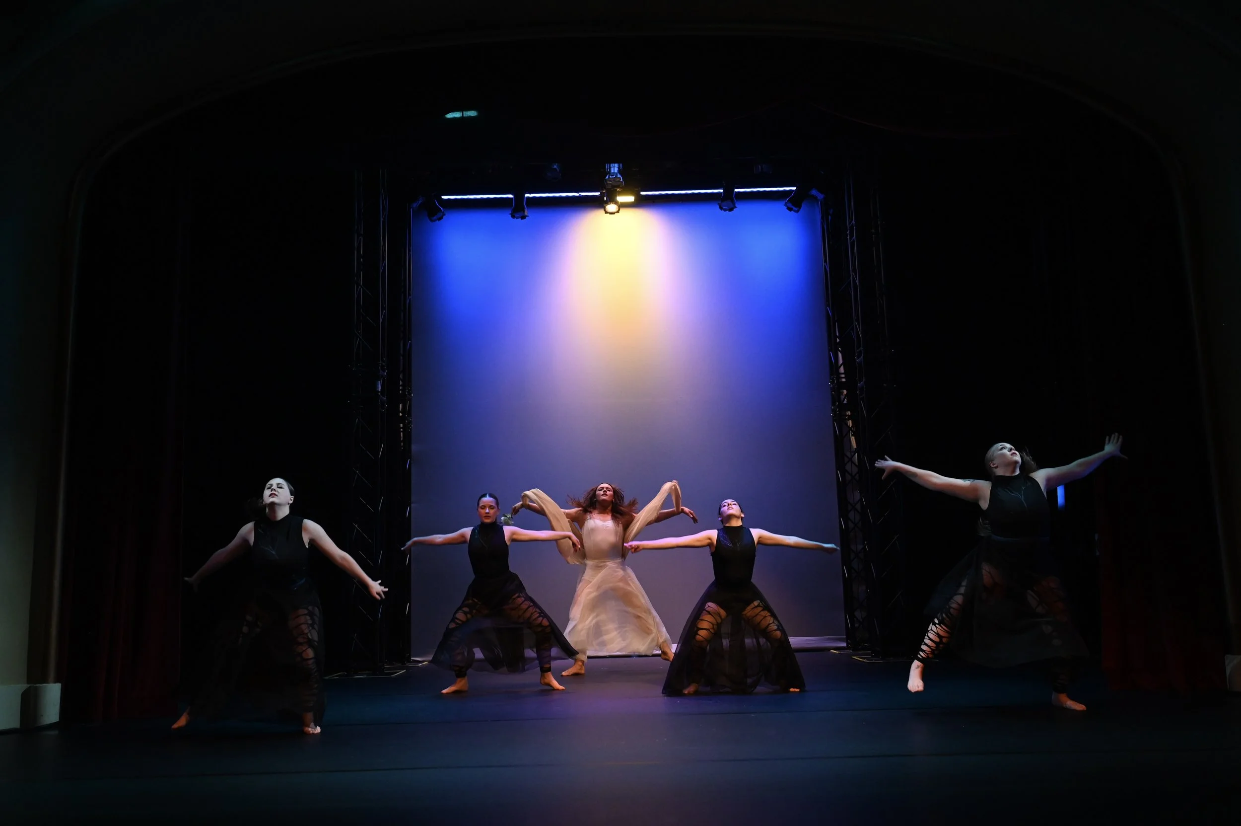 19-05_ gold angel blue dancers.jpg