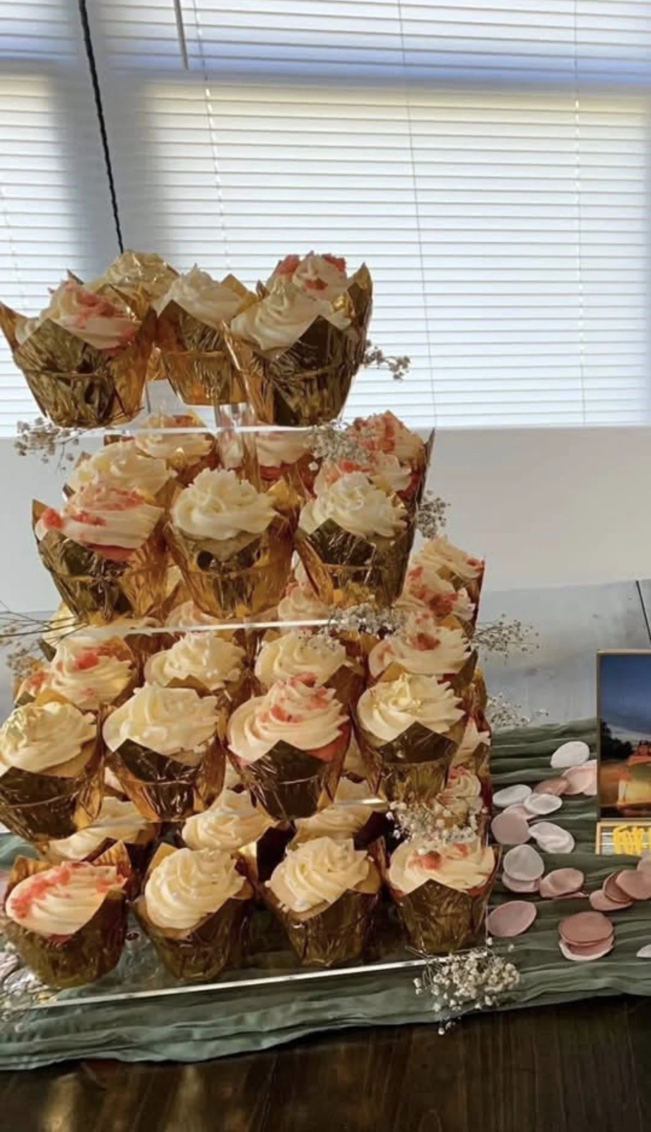 Thornhill Wedding Shower Cupcakes