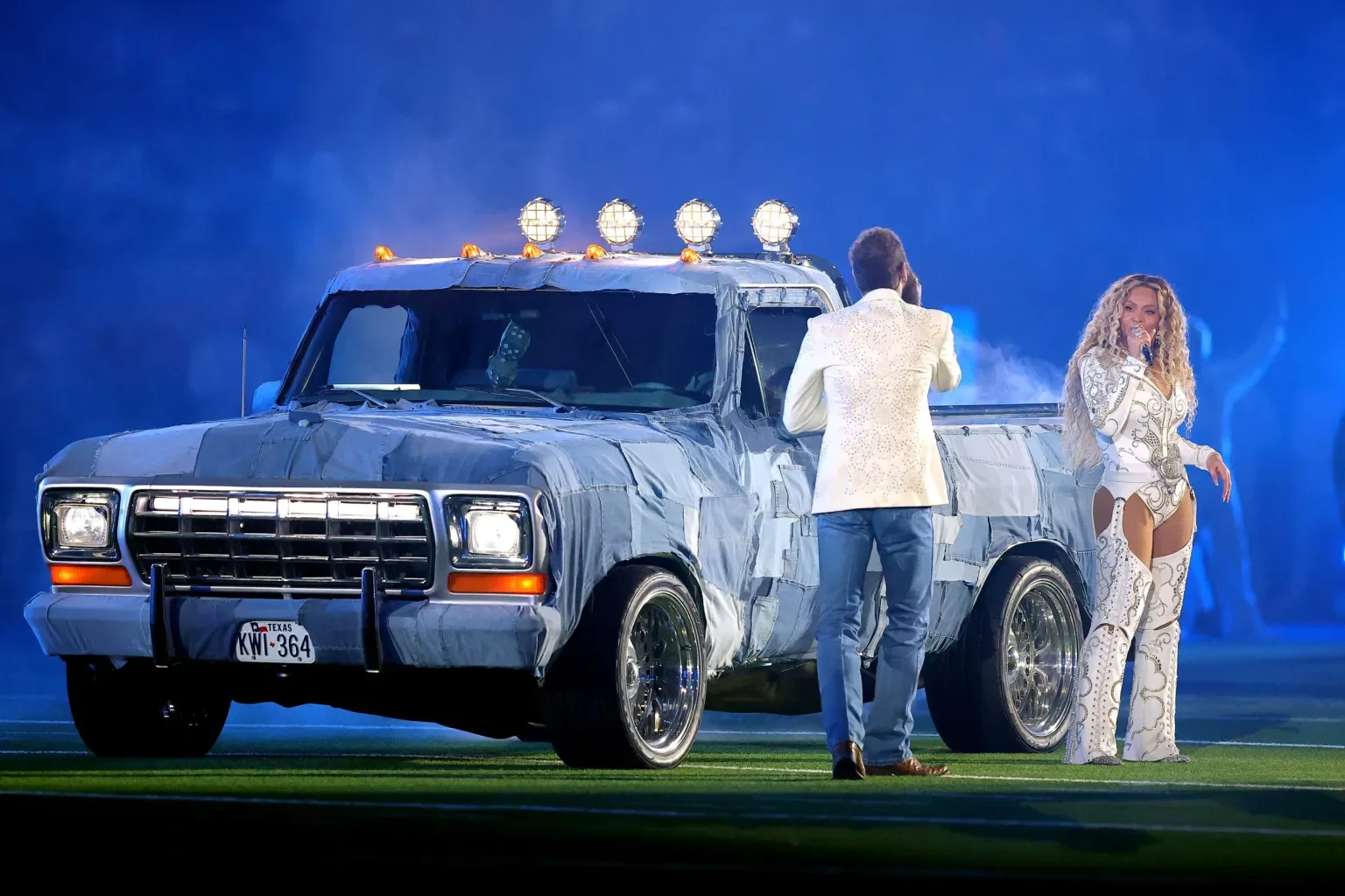 The Barbed Wire | ‘Beyoncé Bowl’ NFL Halftime Performance Was a Master Class in Black Joy & Authenticity