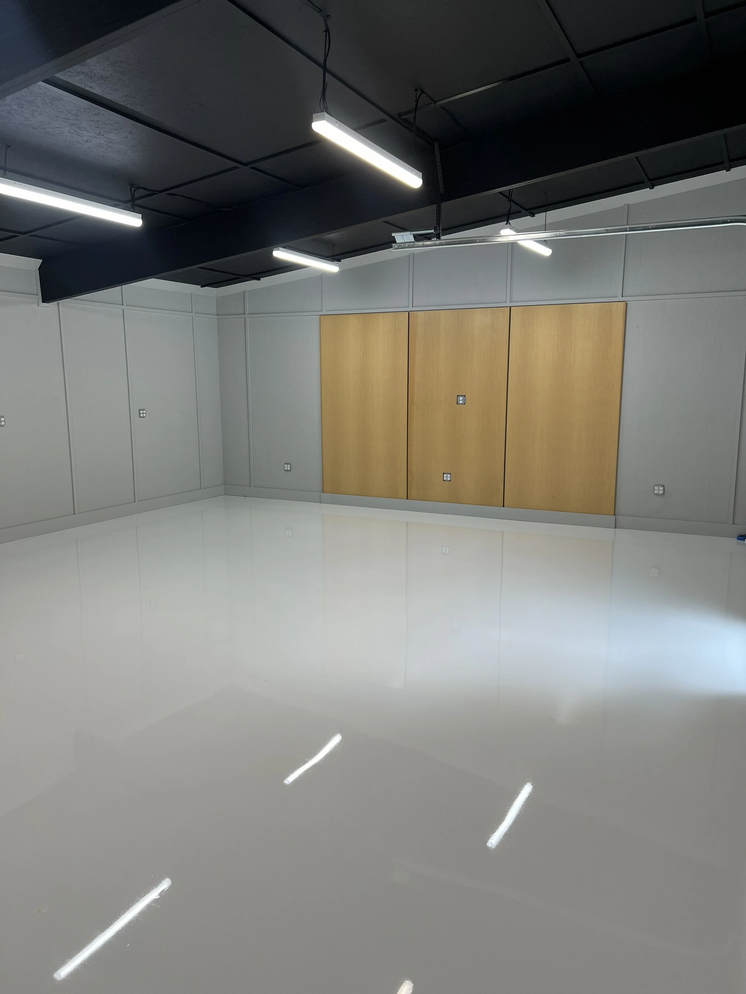 Garage1.jpg