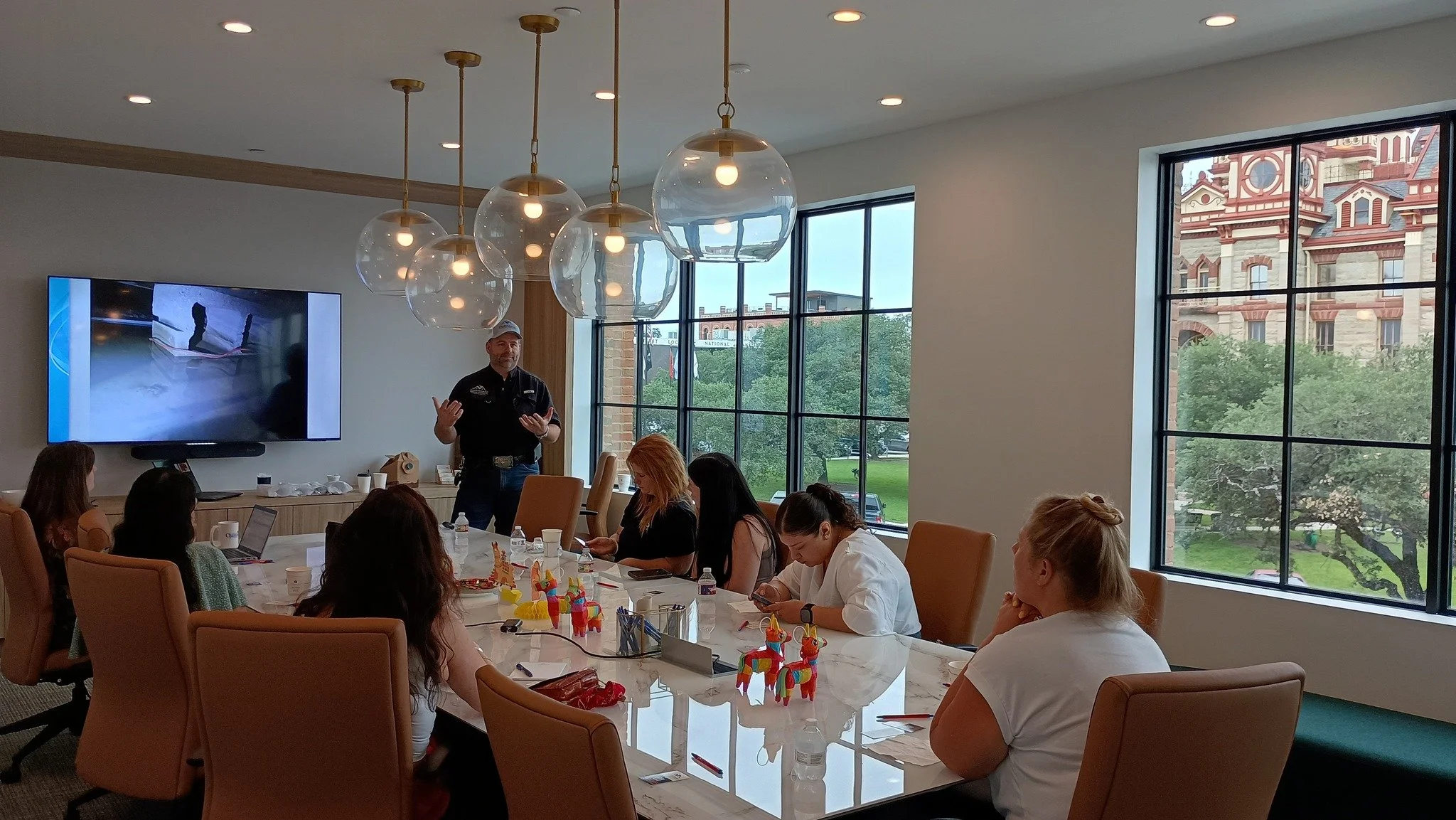 We had a great morning discussing home inspections with some local agents at @corridortitletx in Lockhart!  Thank you for the invite, and thank you @texasregionalbank for the breakfast tacos!.
.
.
.
 #realeastate #newconstructioninspection #RealEstat