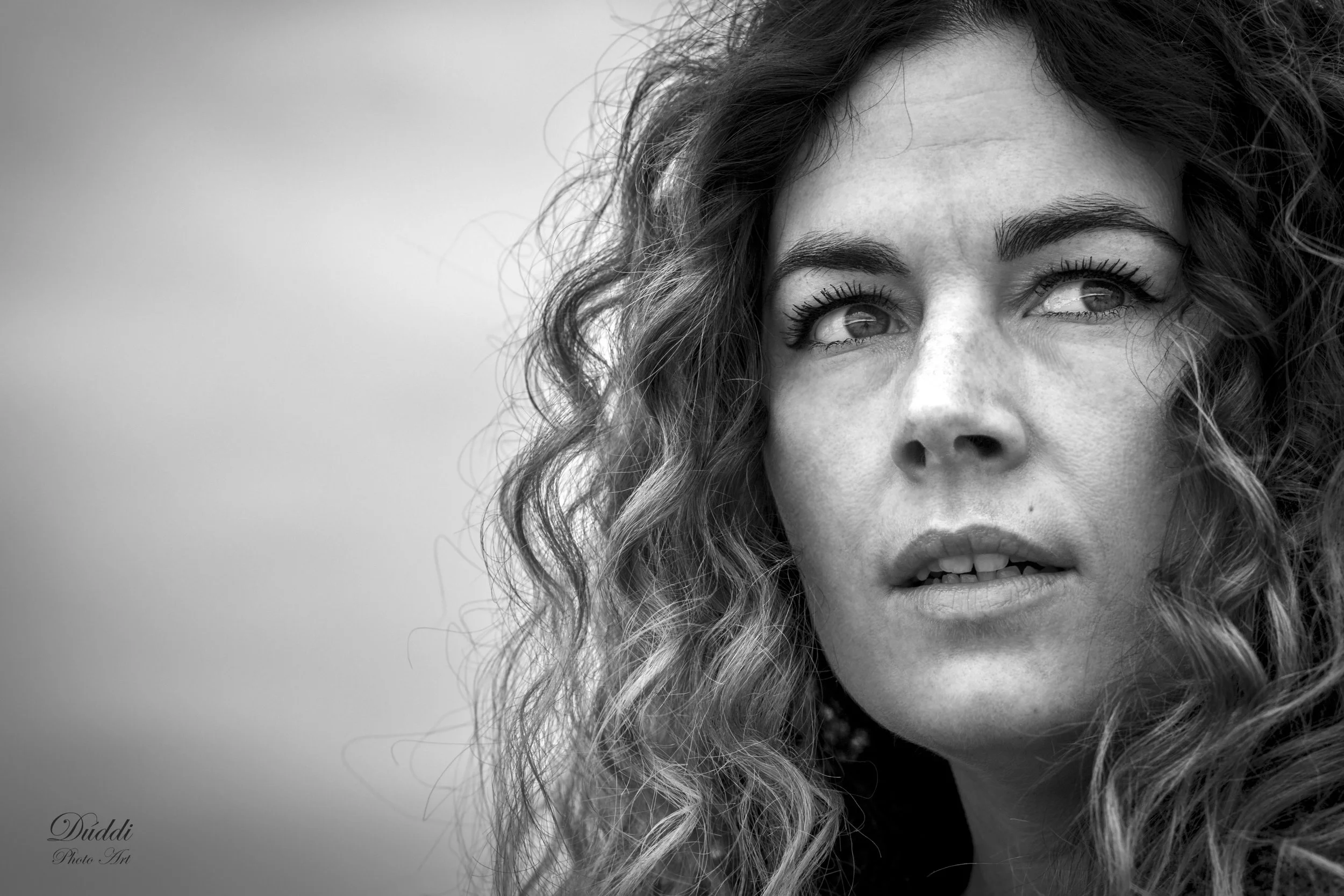 Black and white portrait of a beautiful woman.