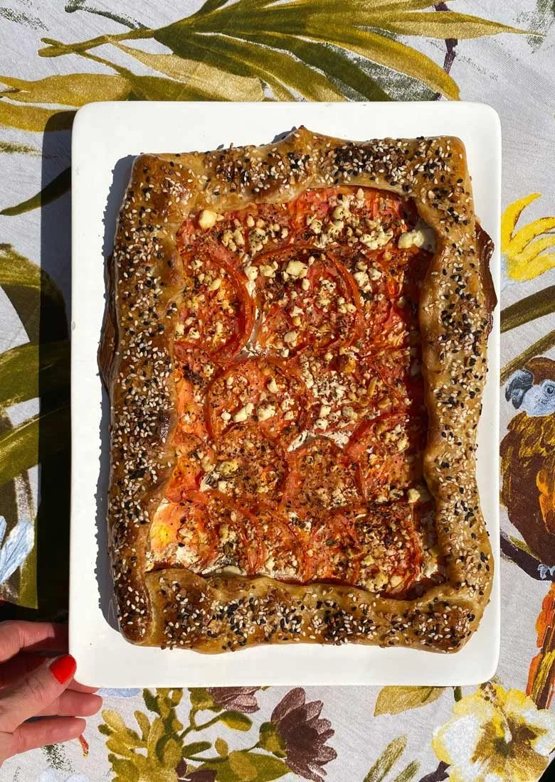 Galette de jitomates y ricotta.