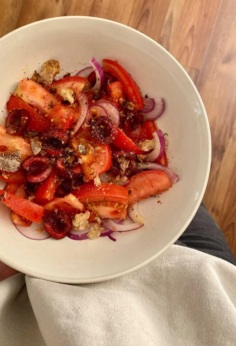 Ensalada de jitomate y cerezas