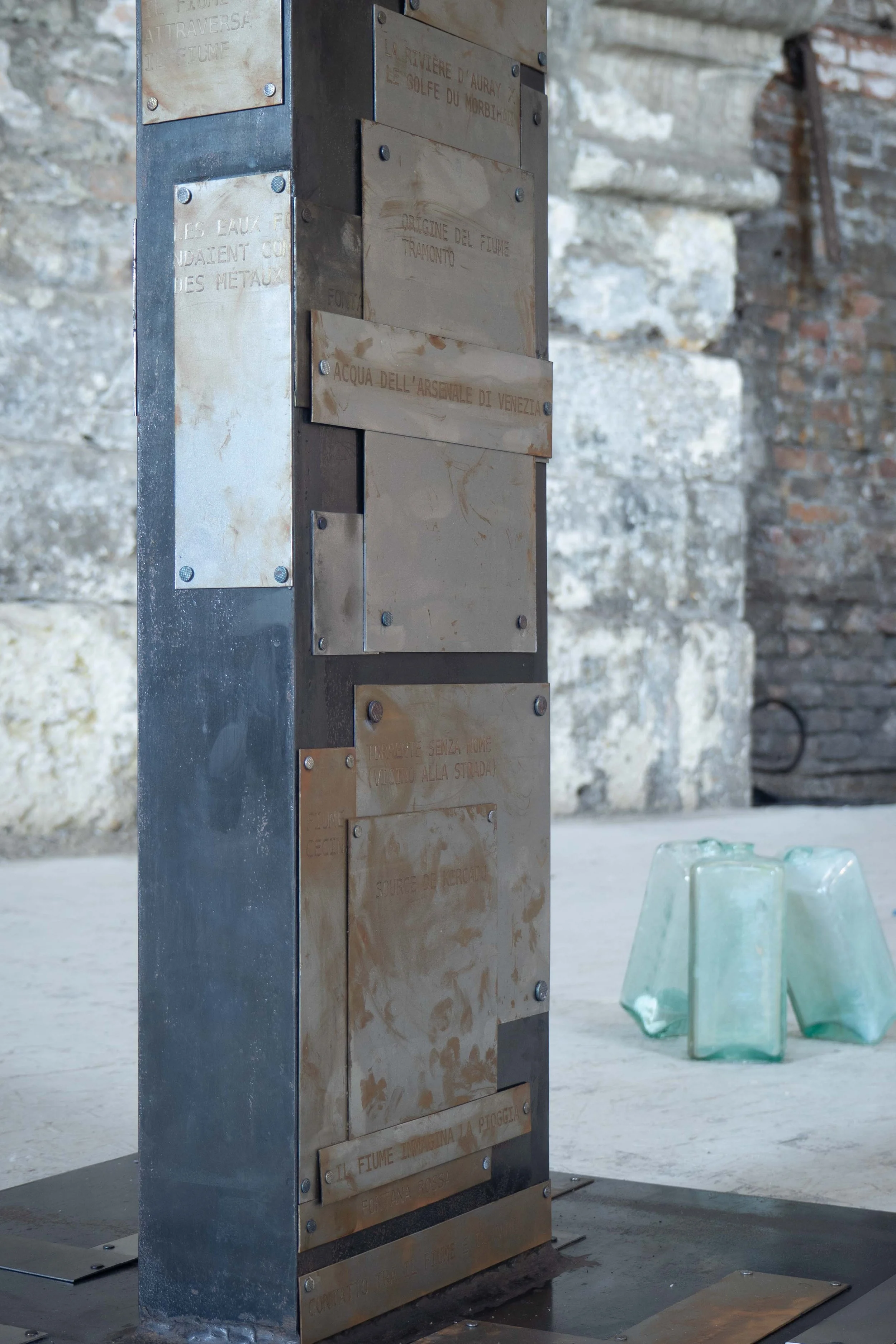 REPR_ARSENALE_ONTITLED-COLUMN_34.jpg