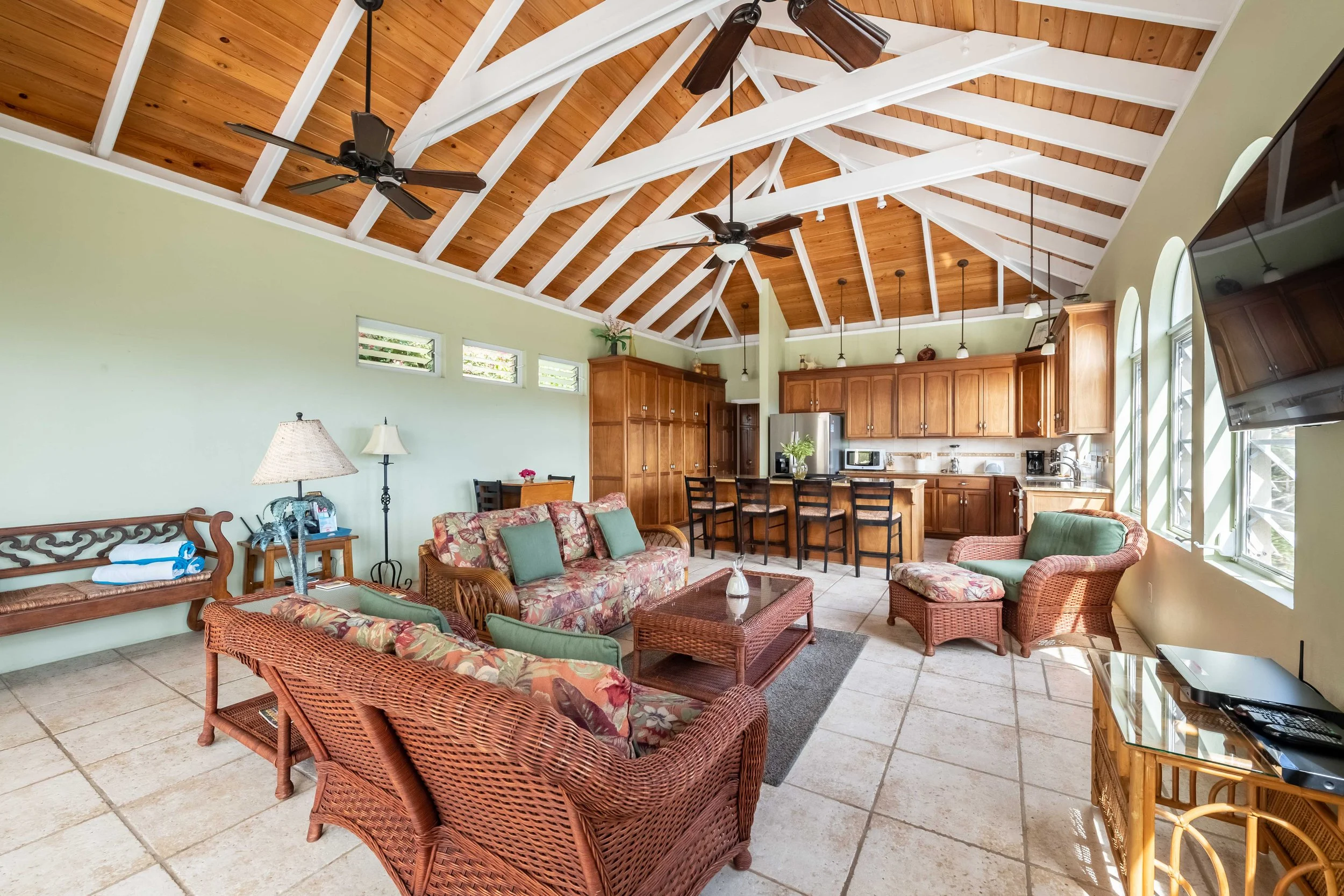 GREAT ROOM/KITCHEN