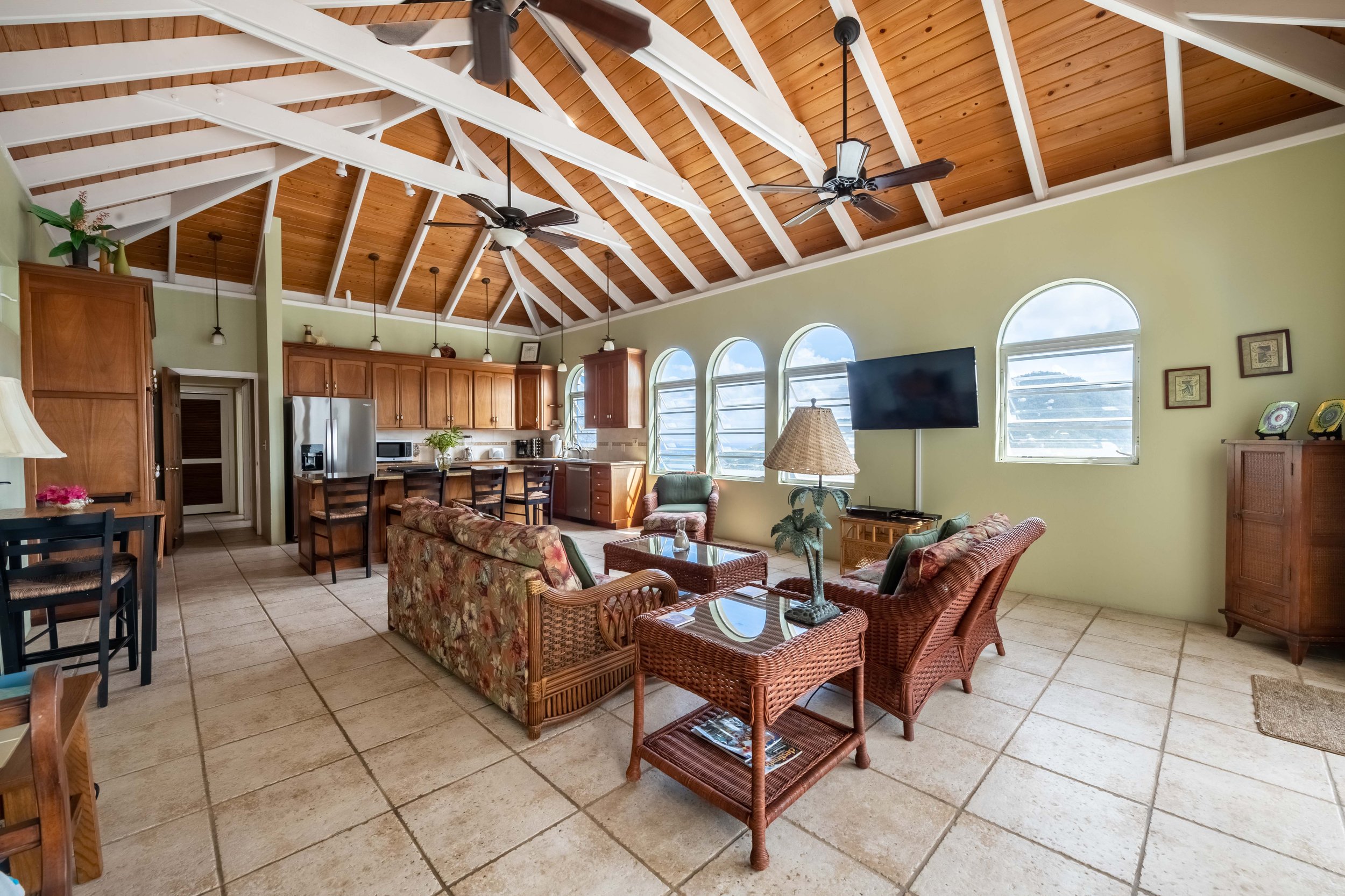 GREAT ROOM/KITCHEN