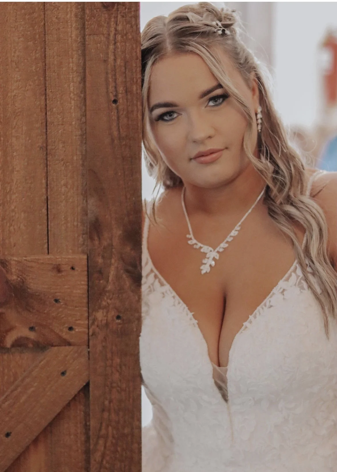 On location bridal hair and makeup in the Indianapolis metro area