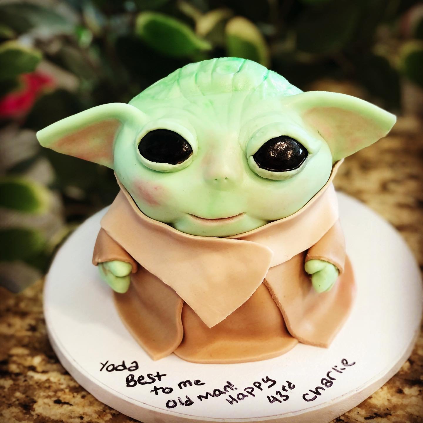Baby Yoda Cake