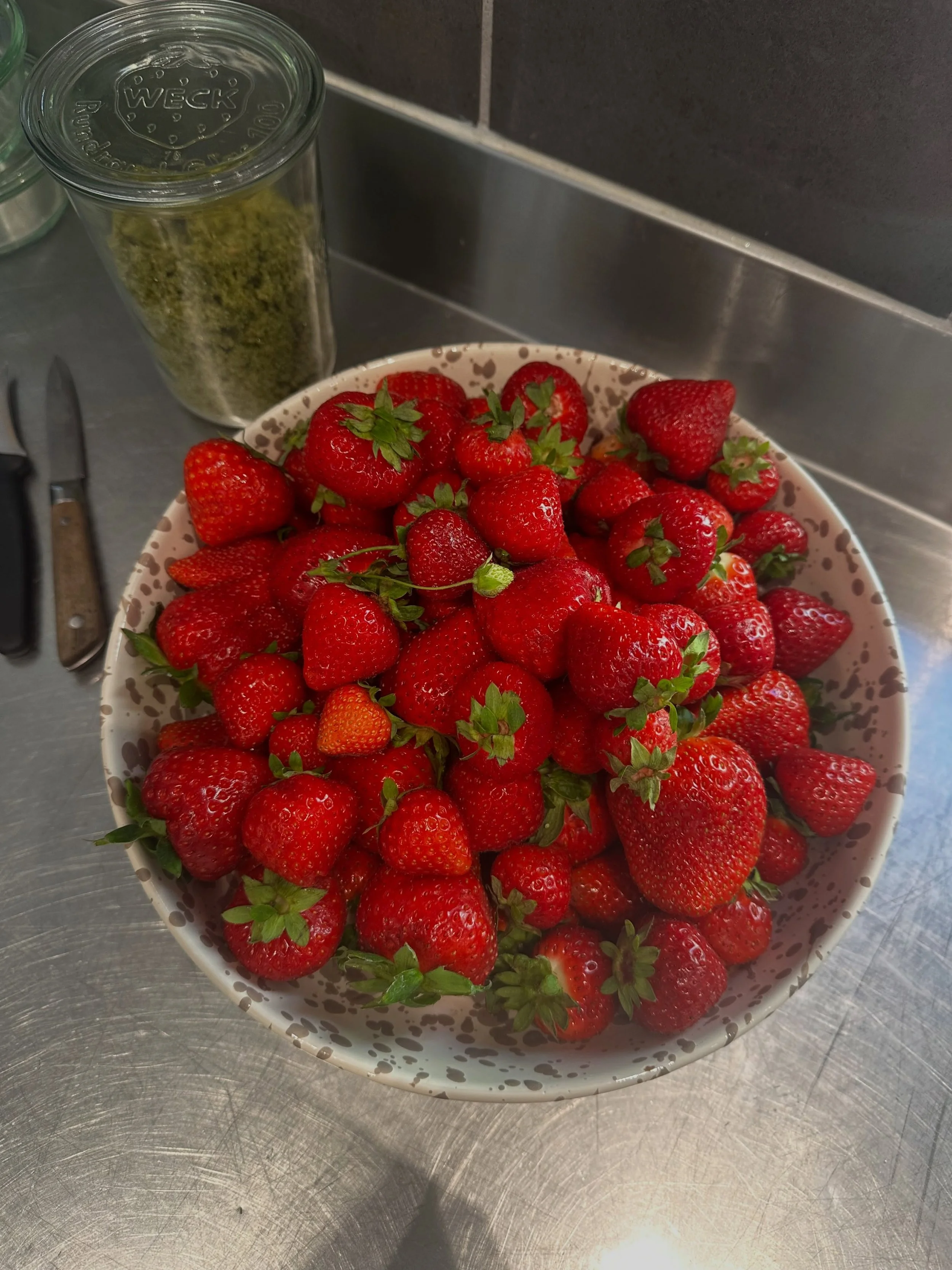 The strawberry season is coming to an end. We are enjoying the last strawberries with tarragon sugar and cream. Until next year ☀️#seasonalproduce #teambuilding #workshops #strawberryseason #danishproduce
