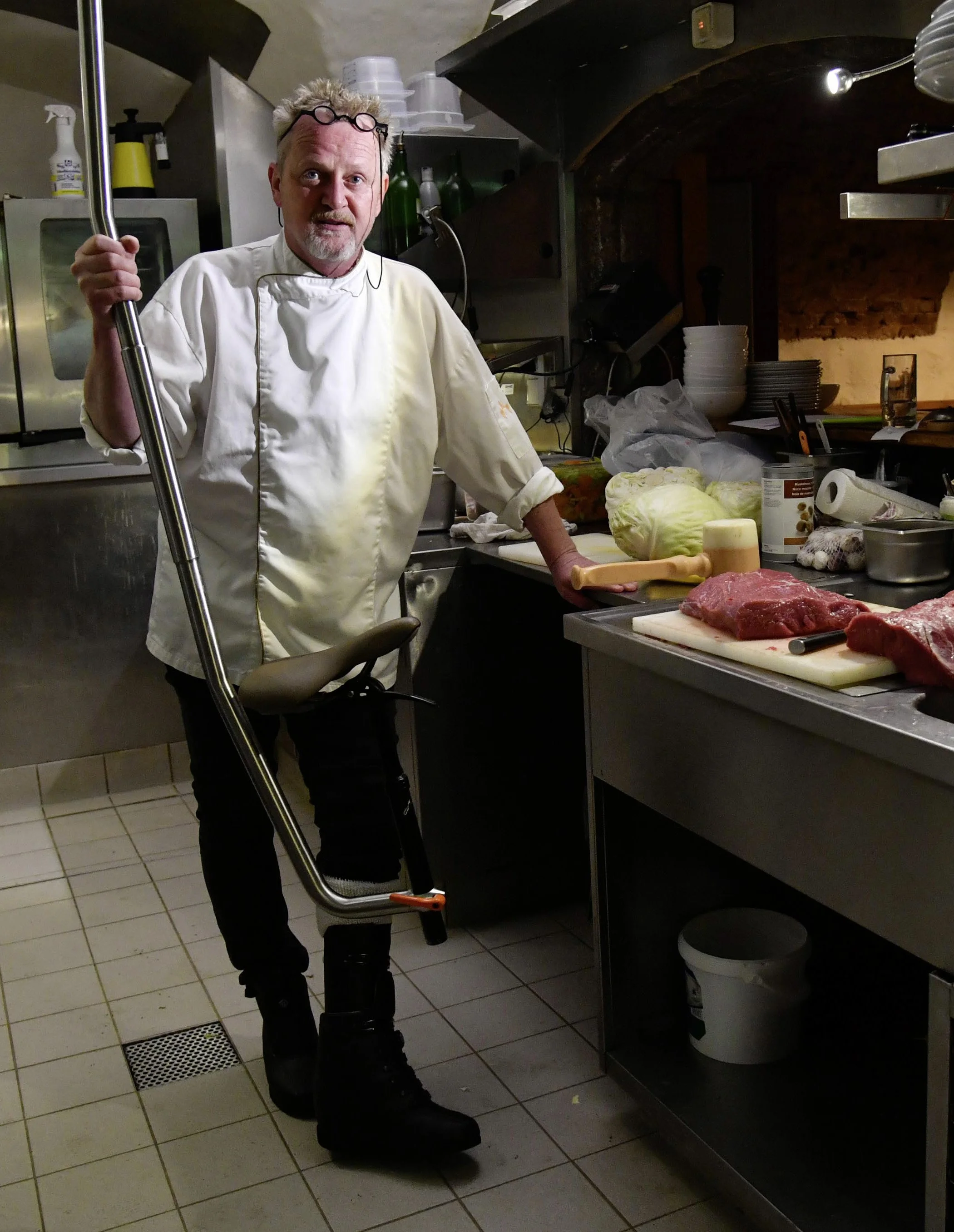 Peter, der schwebende Chef (STANDING OVATION)