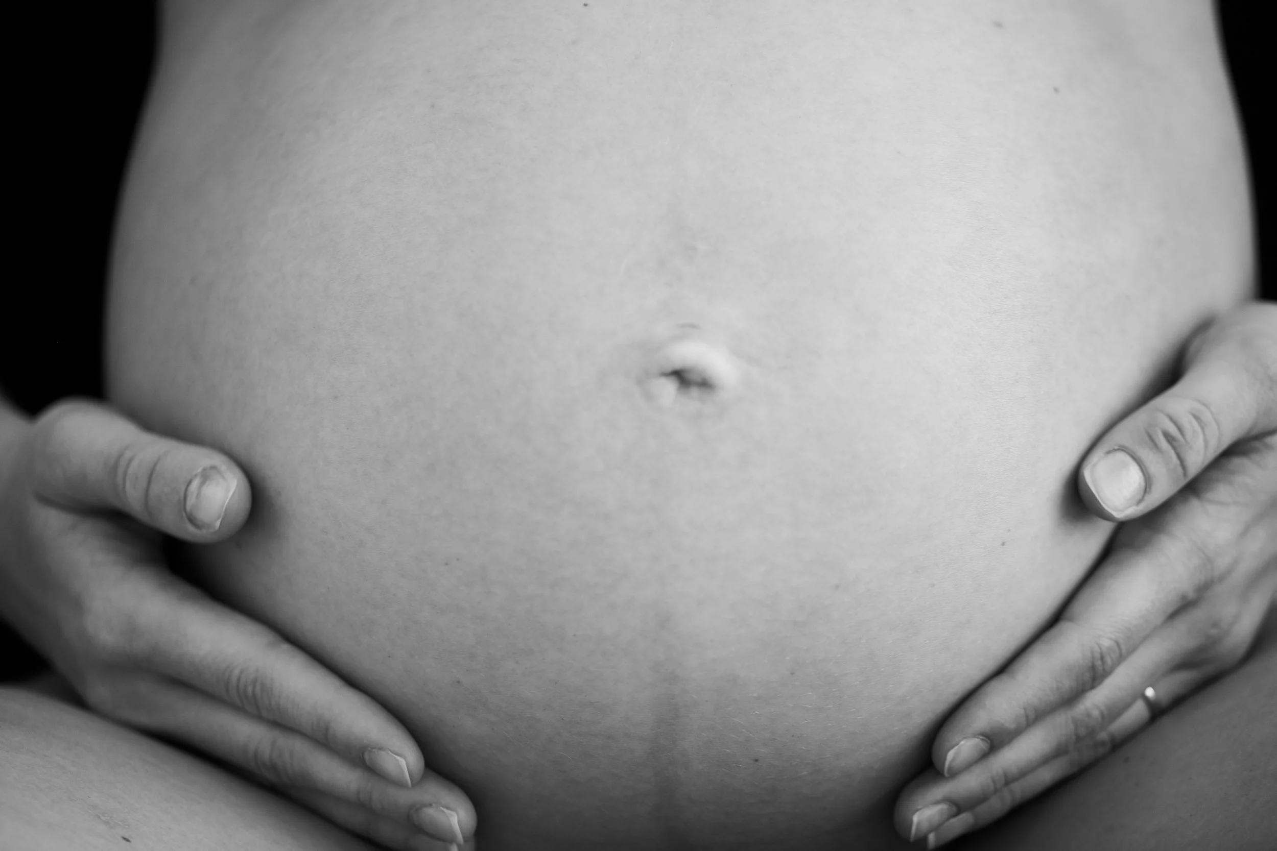 AILU B&W MATERNITY49968.jpg
