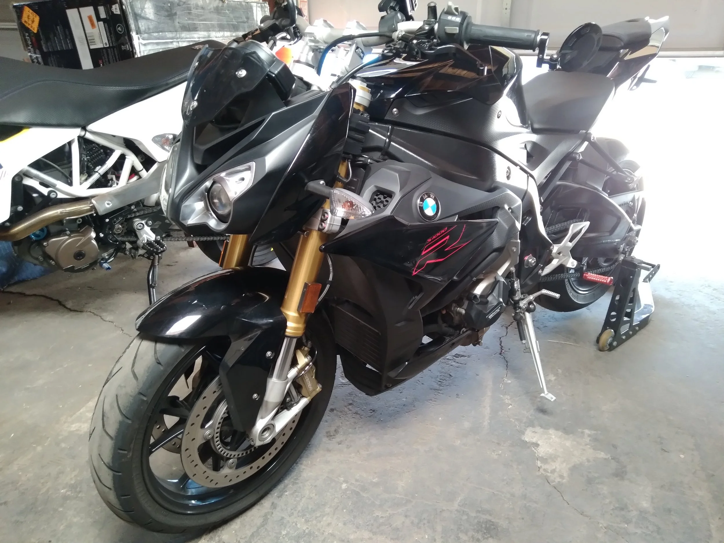 BMW S1000R