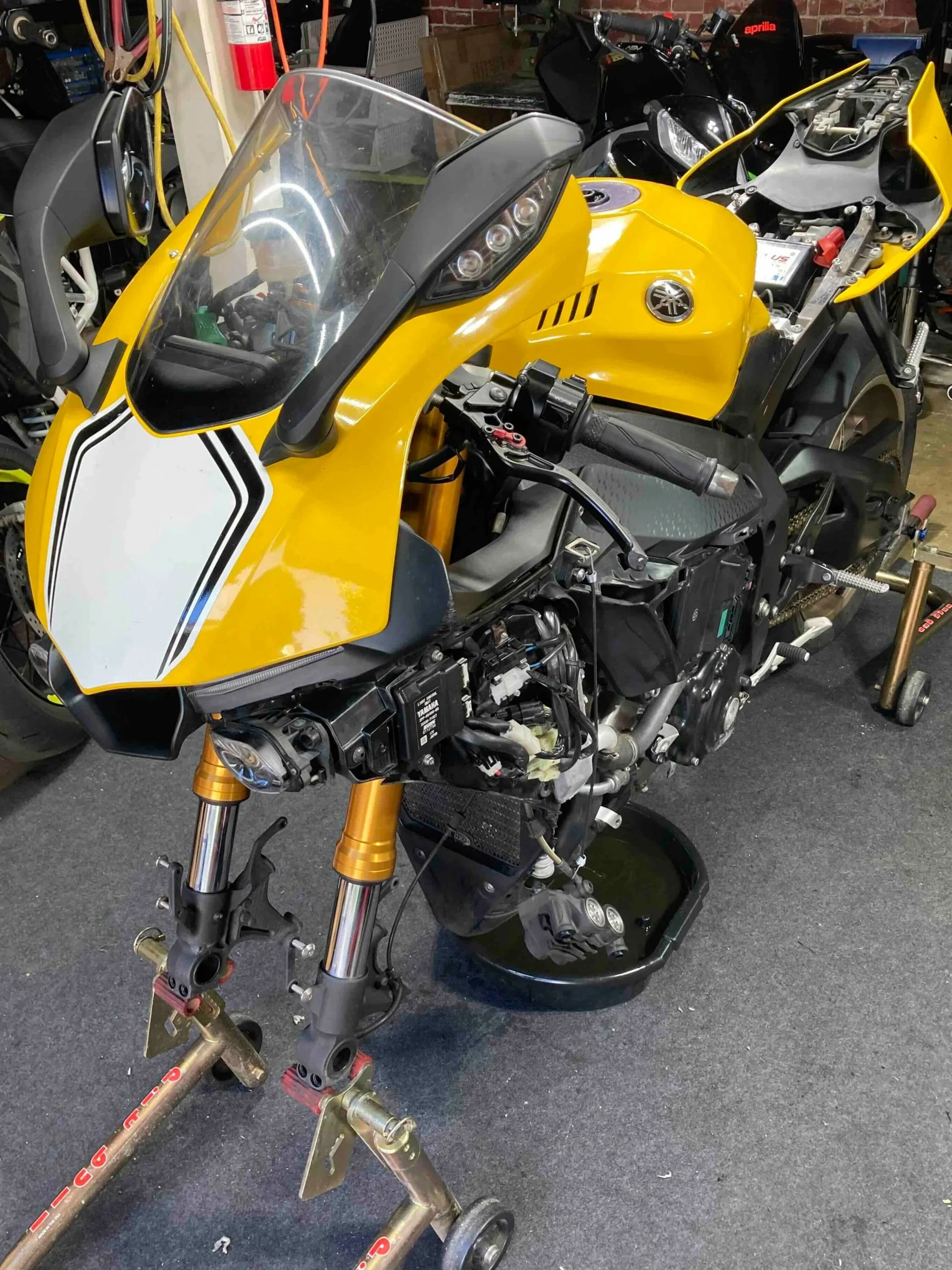 2016 Yamaha R1