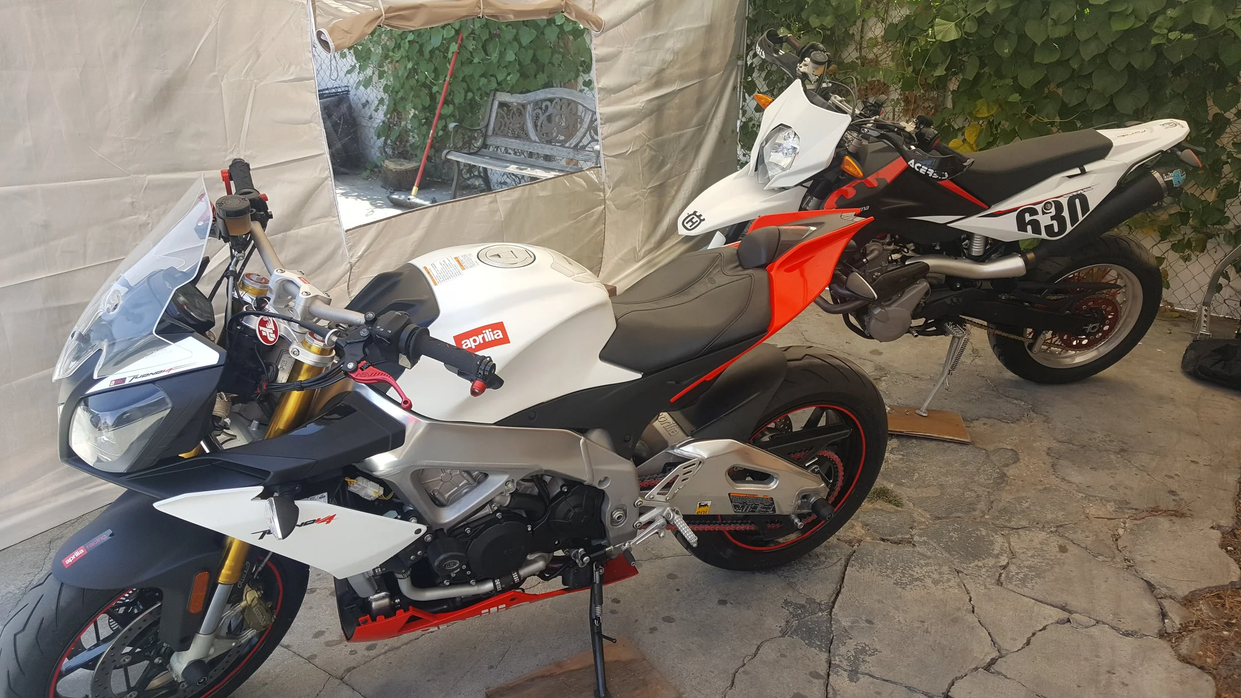 Aprilia Tuono RSV4