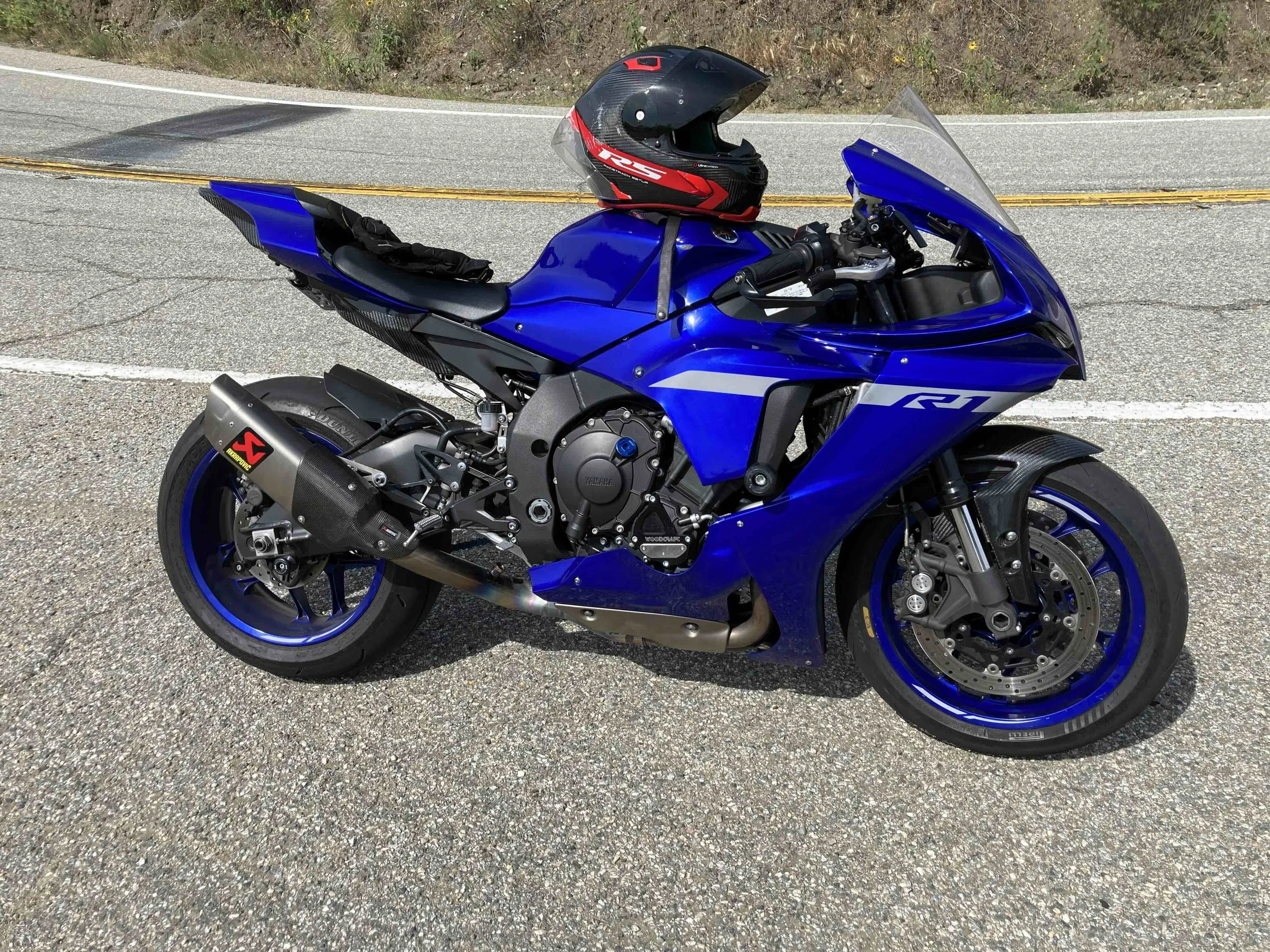 Canyon riding Yamaha R1