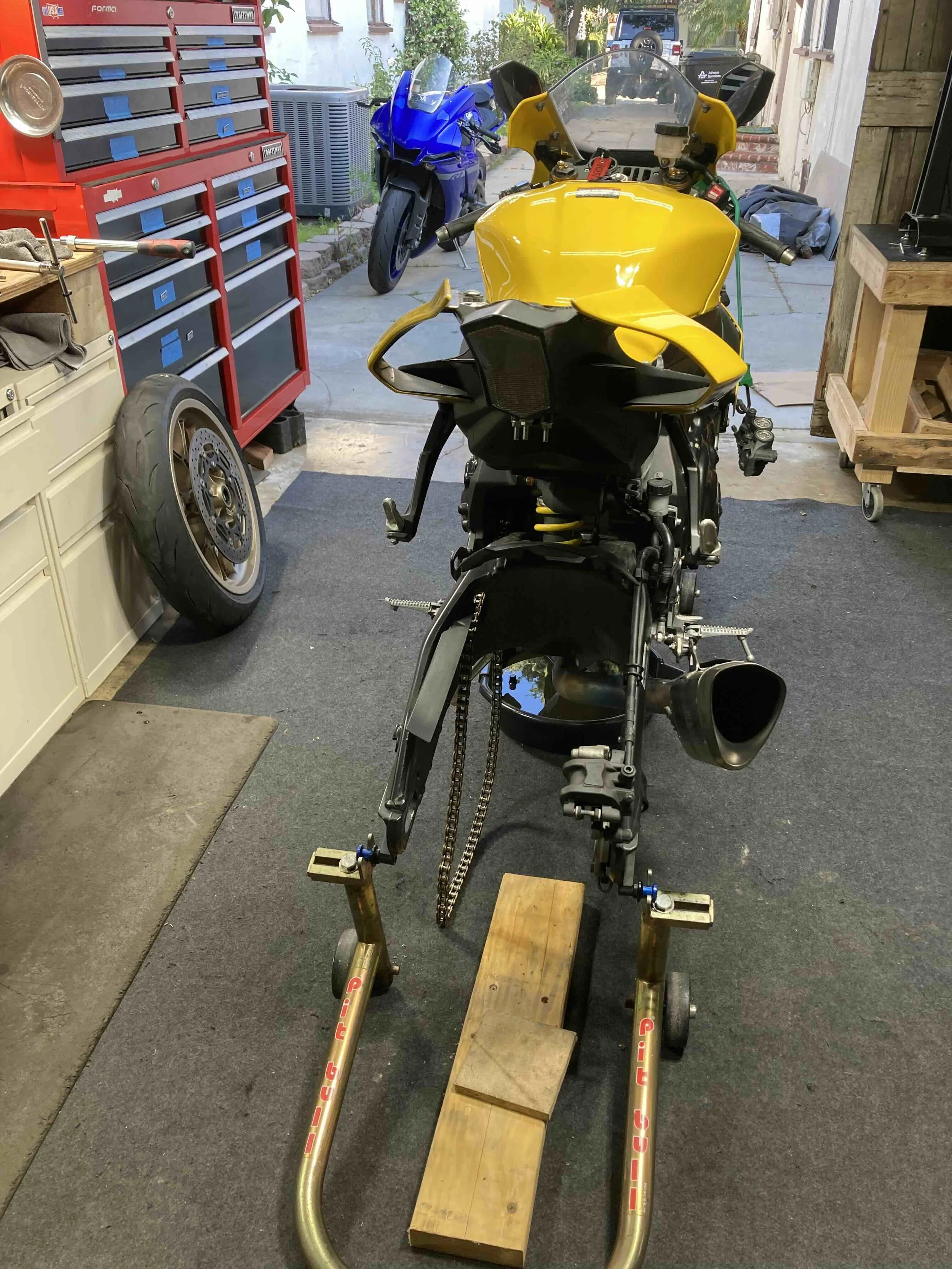 2016 Yamaha R1
