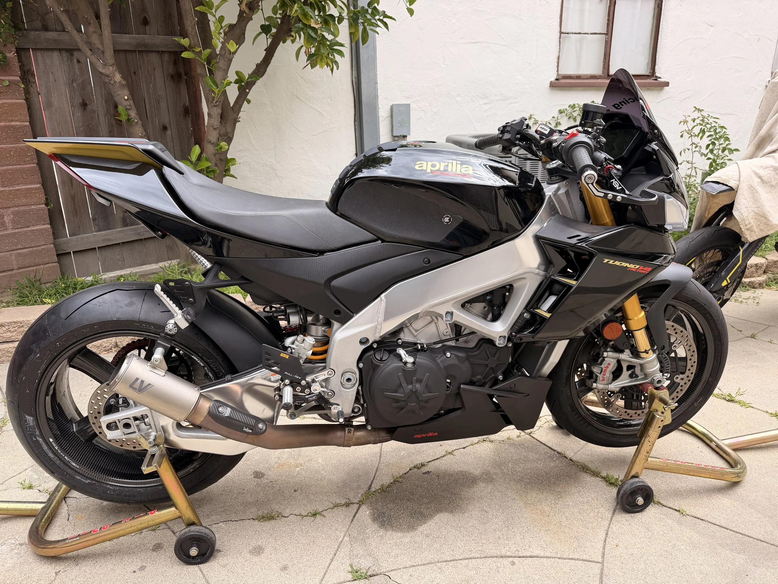 2023 Aprilia Tuono V4 BST Wheels