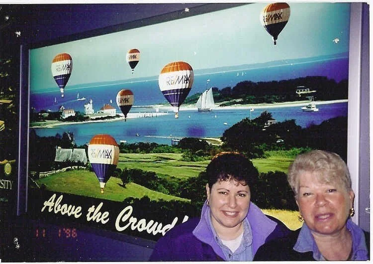 ReMax+photo+with+Mom+1996-1920w.jpg