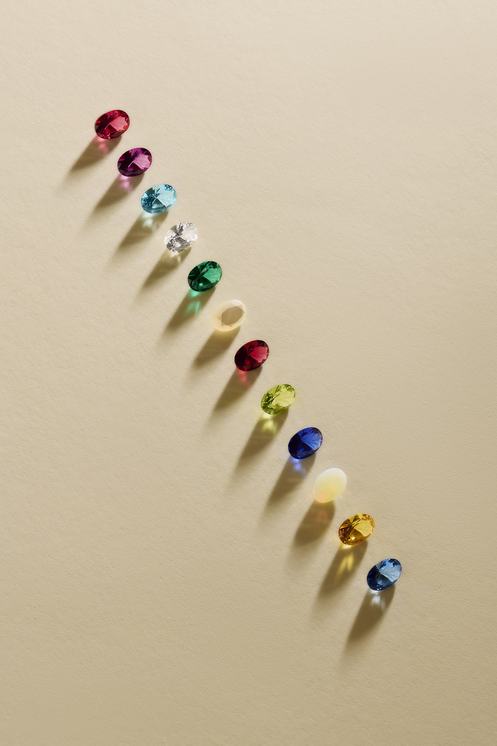 Kendra-Scott-Birthstone-Creative-Laydowns-02.jpg