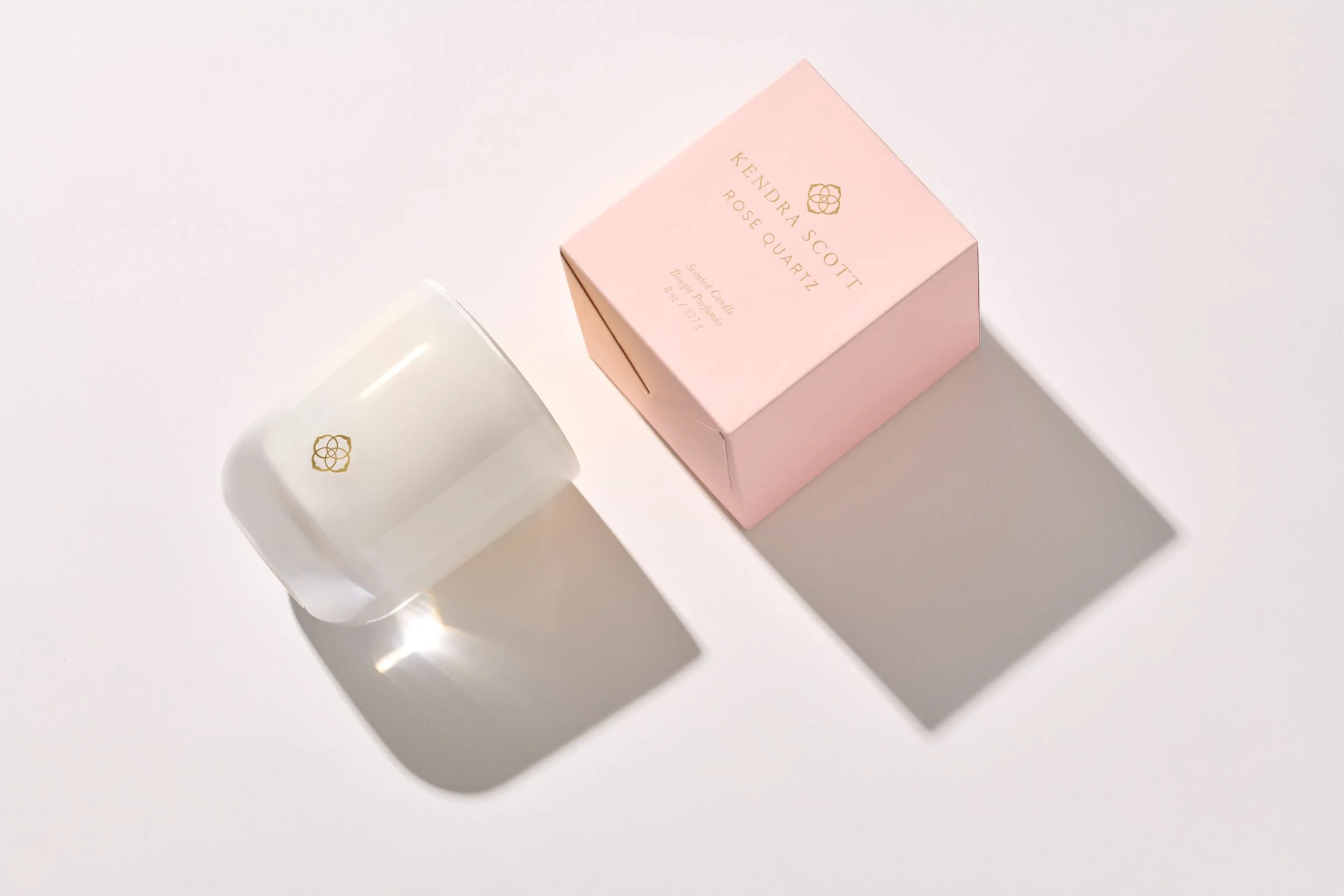 Kendra-Scott-Evergreen-Candle-Creative-Laydowns-05.jpeg