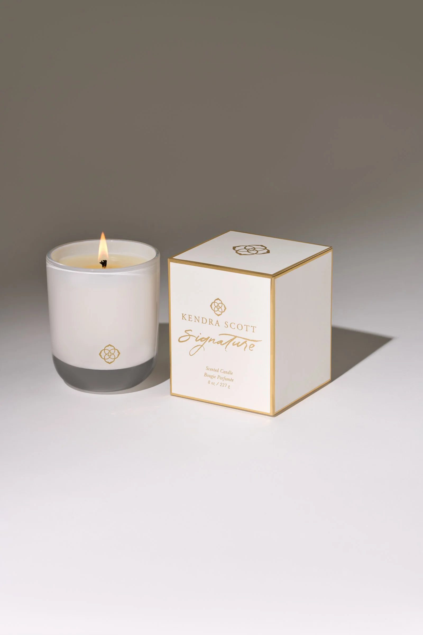 Kendra-Scott-Evergreen-Candle-Creative-Laydowns-02.jpeg