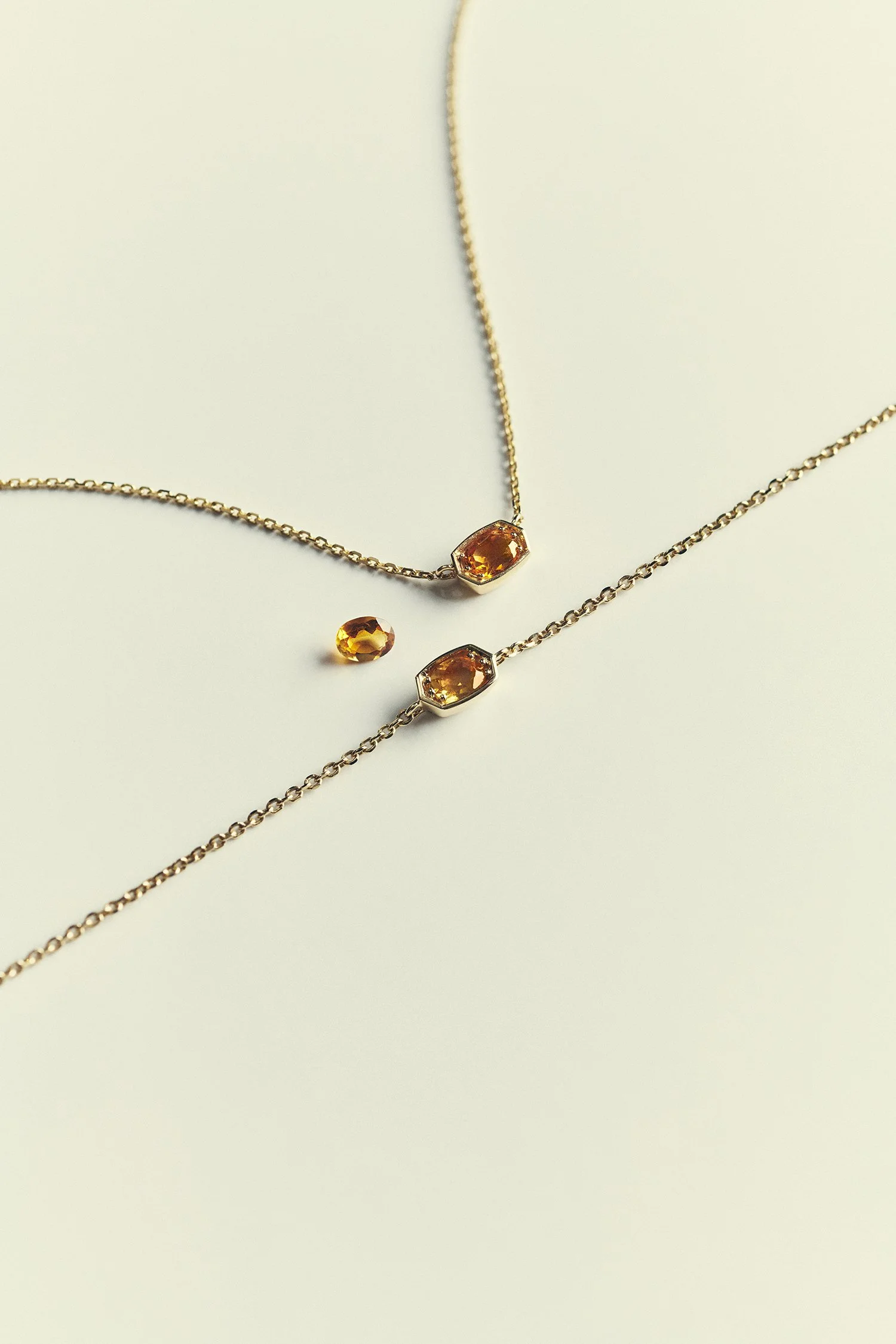 Kendra-Scott-Fine-Marrisa-Birthstone-Creative-Laydowns-080526-011.jpg