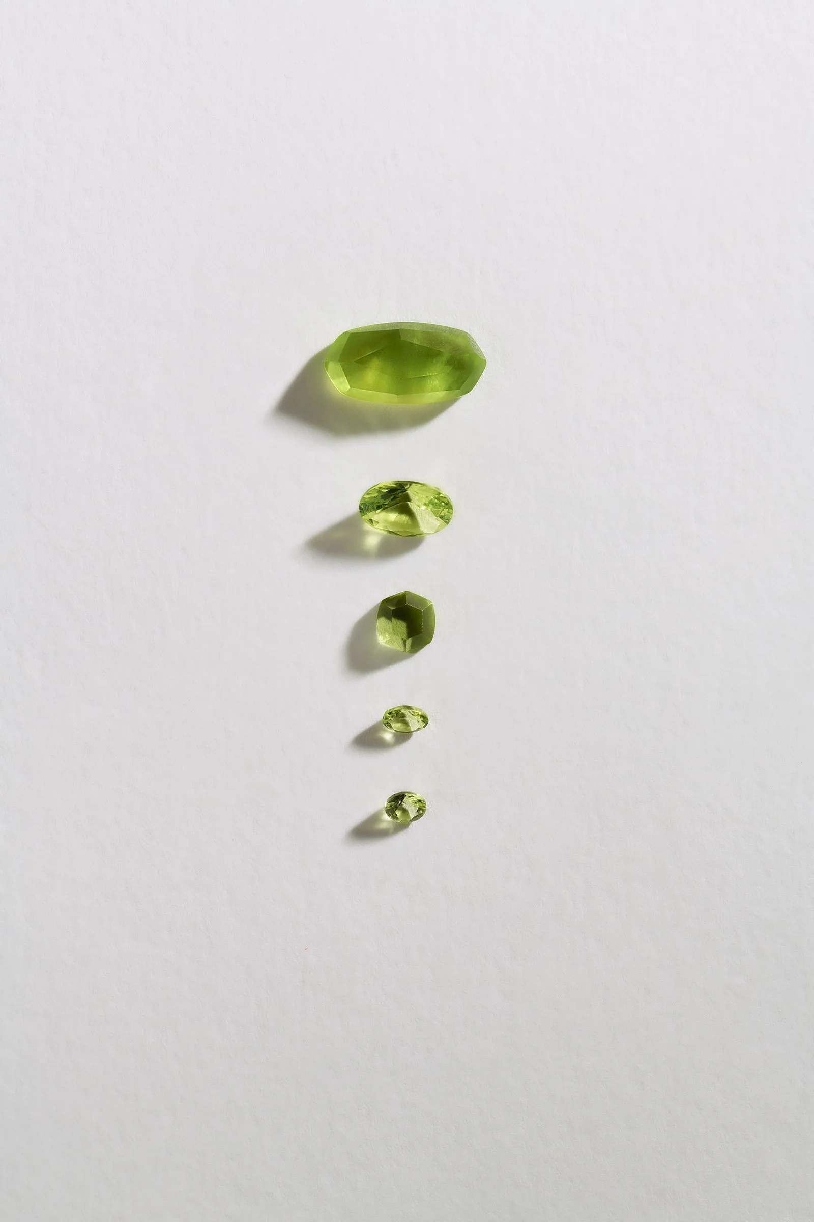 Kendra-Scott-Birthstone-Creative-Laydowns-08.jpg