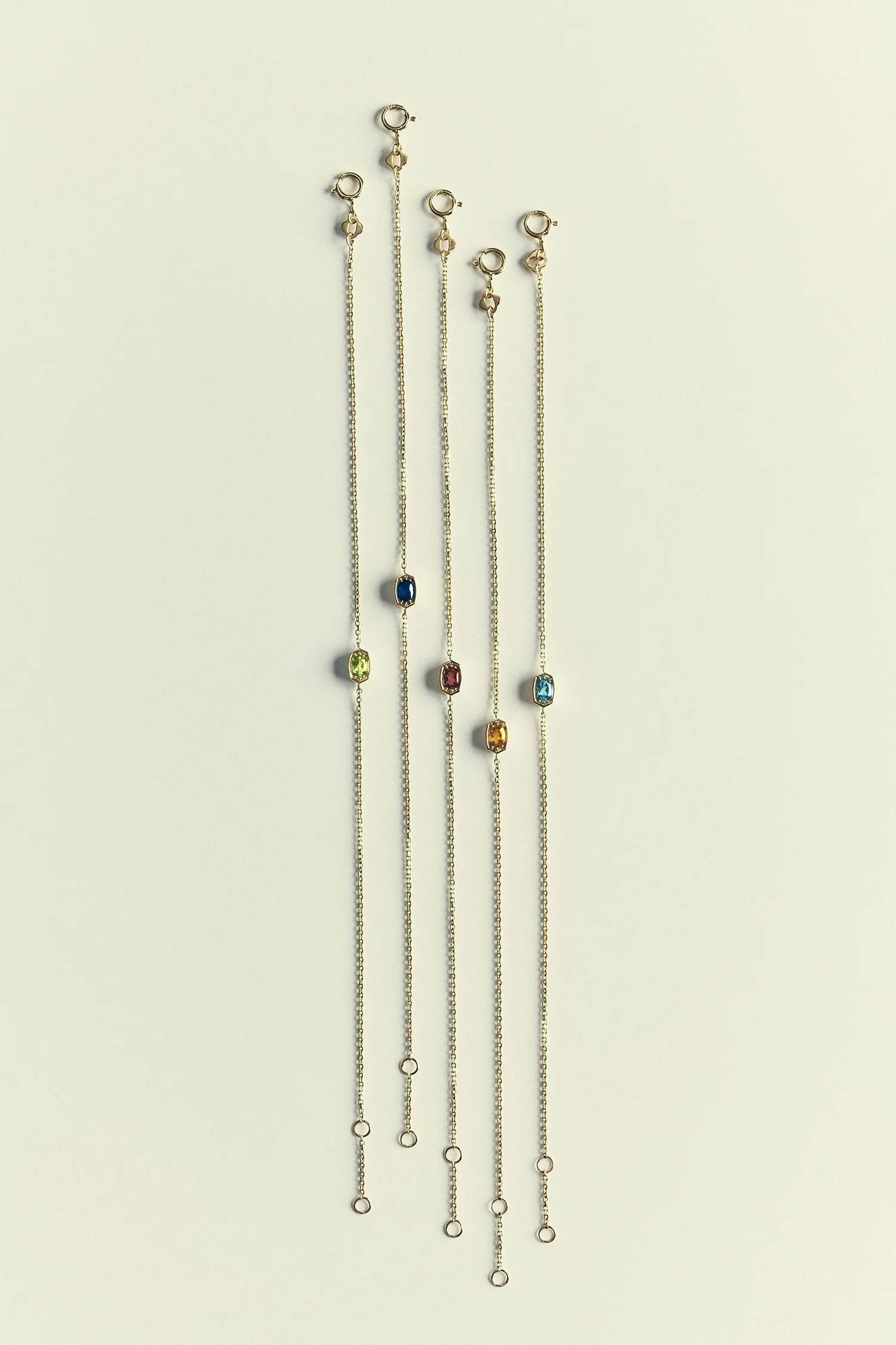 Kendra-Scott-Fine-Marrisa-Birthstone-Creative-Laydowns-080526-03.jpg