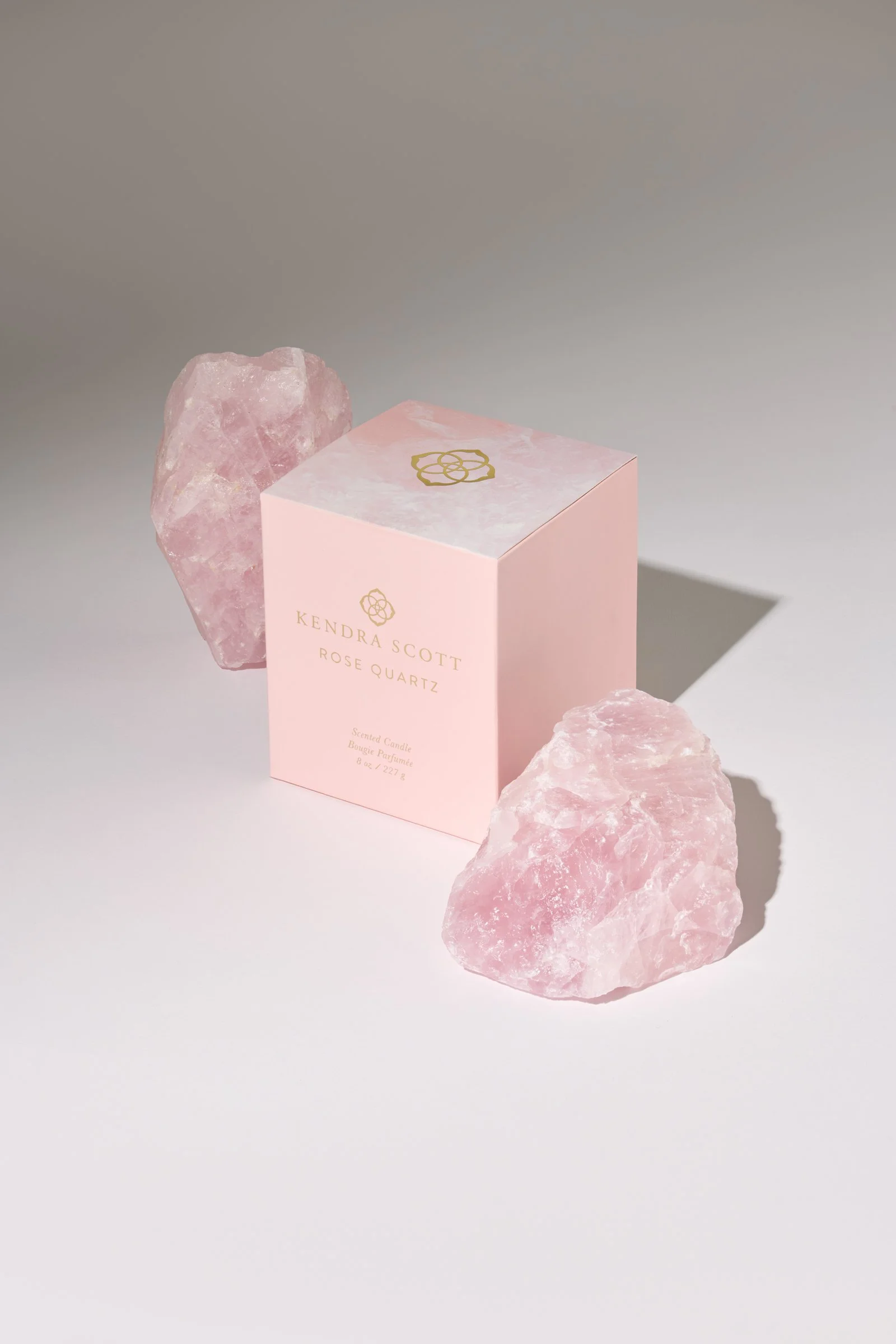 Kendra-Scott-Evergreen-Candle-Creative-Laydowns-03.jpeg