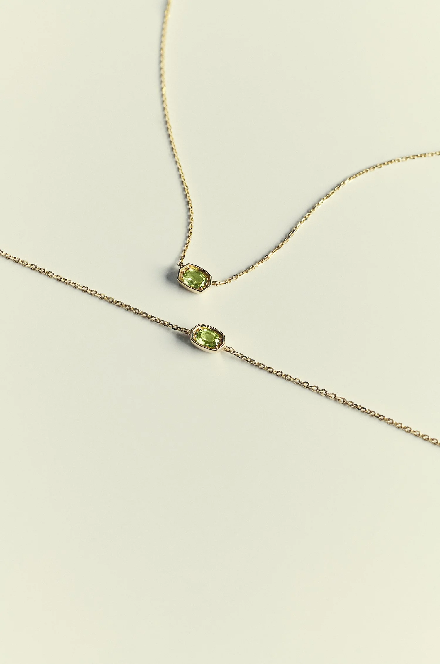 Kendra-Scott-Fine-Marrisa-Birthstone-Creative-Laydowns-080526-04.jpg
