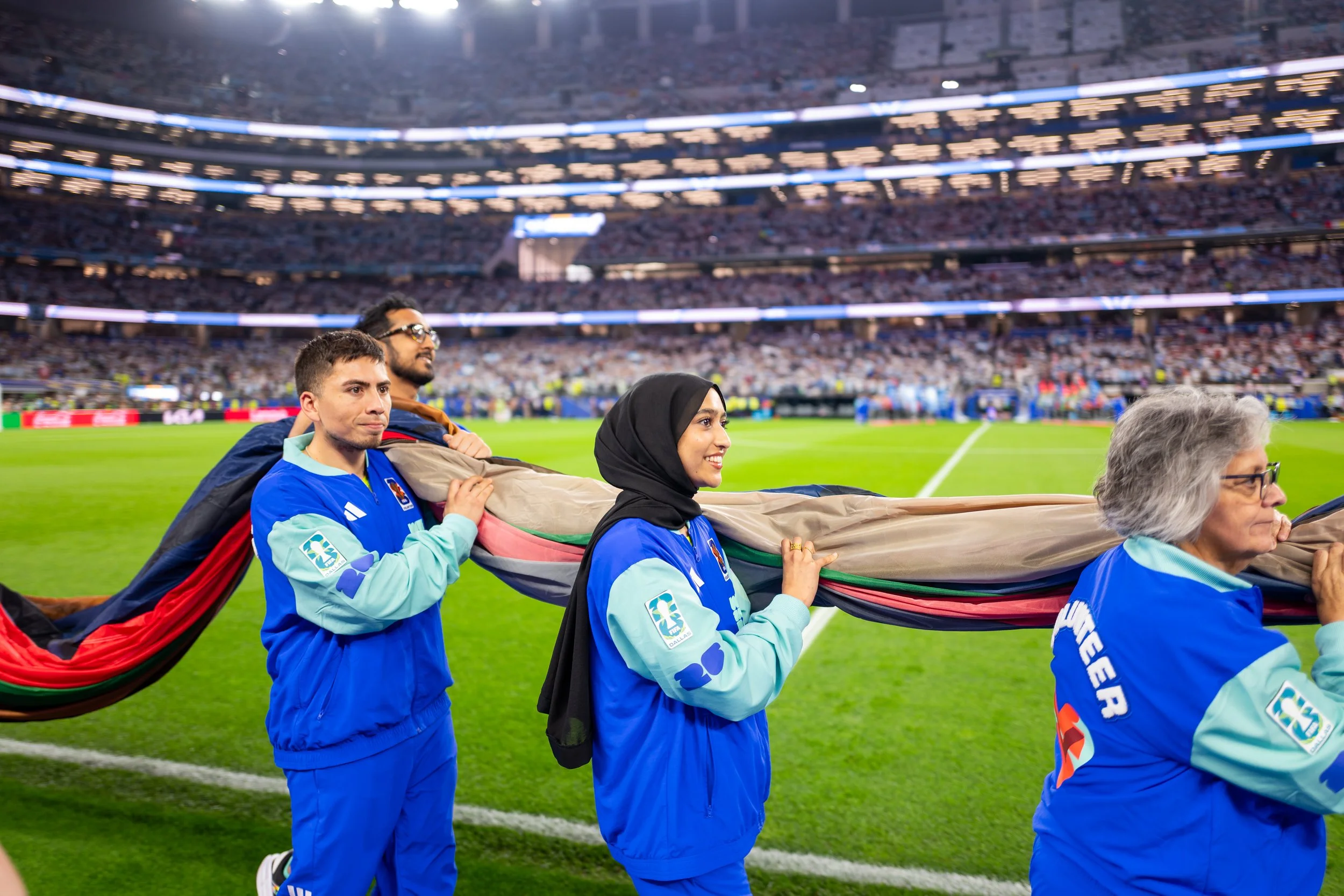worldcup-volunteers-sports-photographer-aricbecker-36.jpg