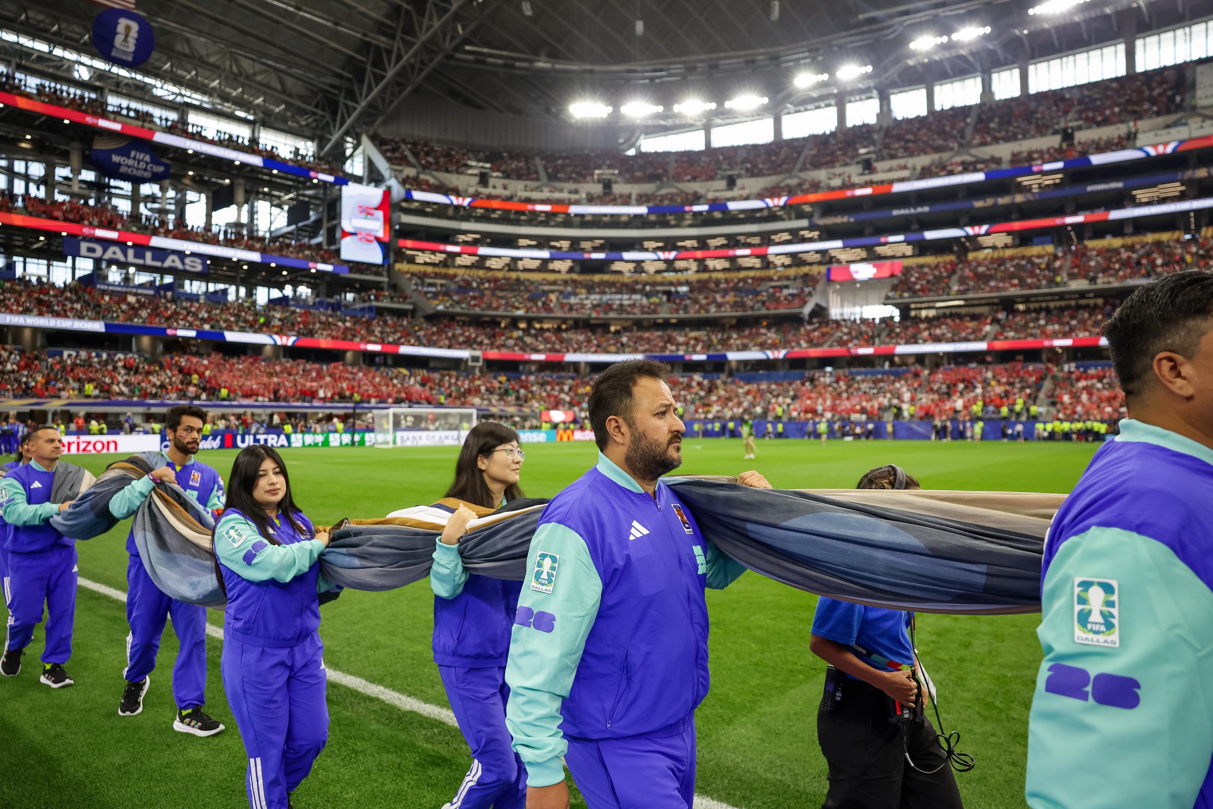 worldcup-volunteers-sports-photographer-aricbecker-29.jpg