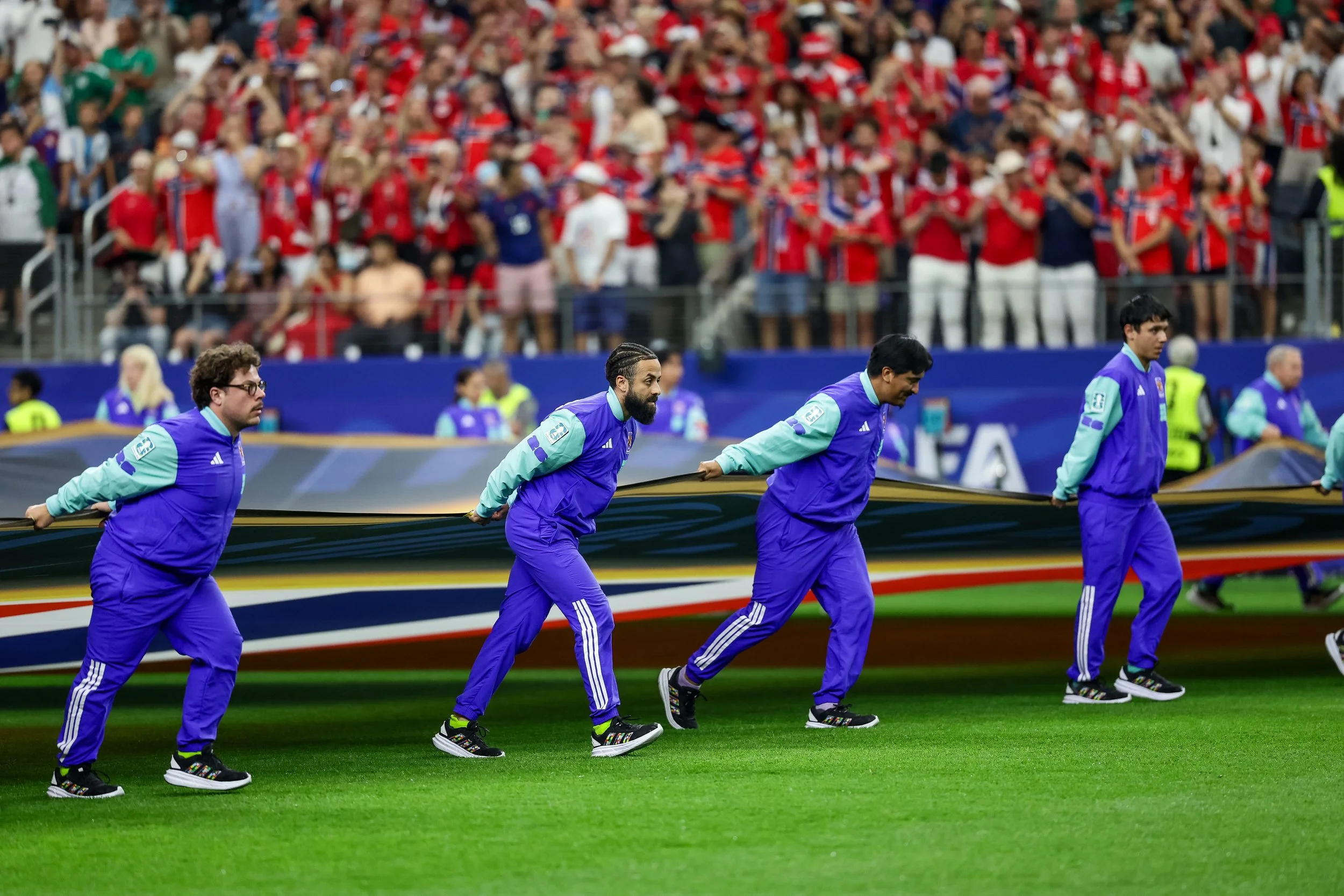 worldcup-volunteers-sports-photographer-aricbecker-52.jpg