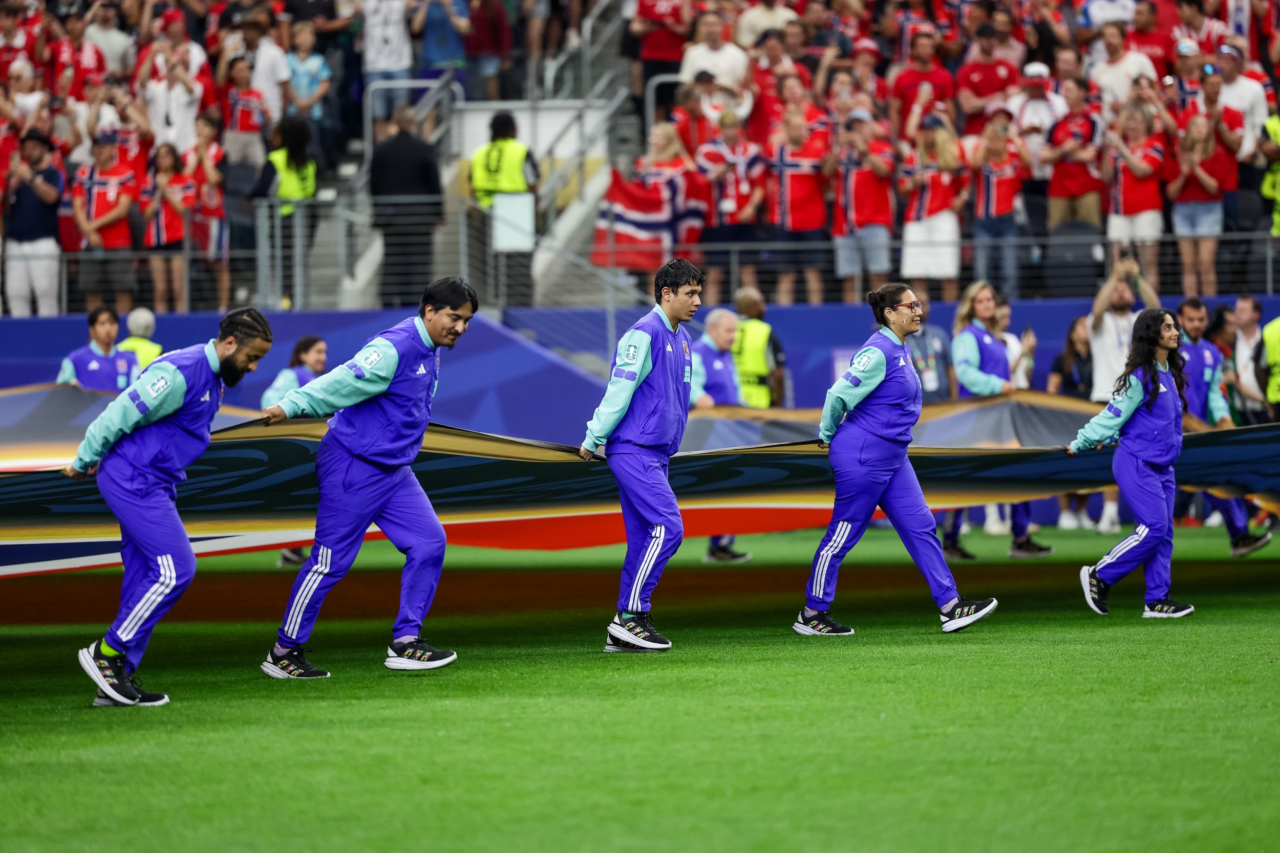 worldcup-volunteers-sports-photographer-aricbecker-53.jpg