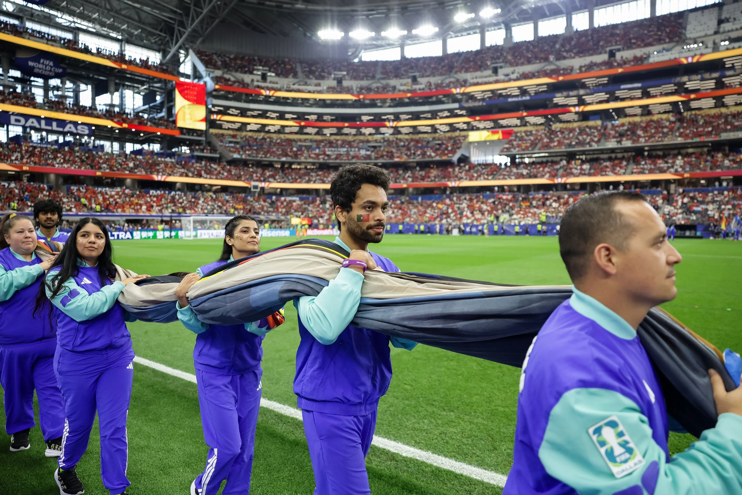 worldcup-volunteers-photographer-aricbecker-42.jpg