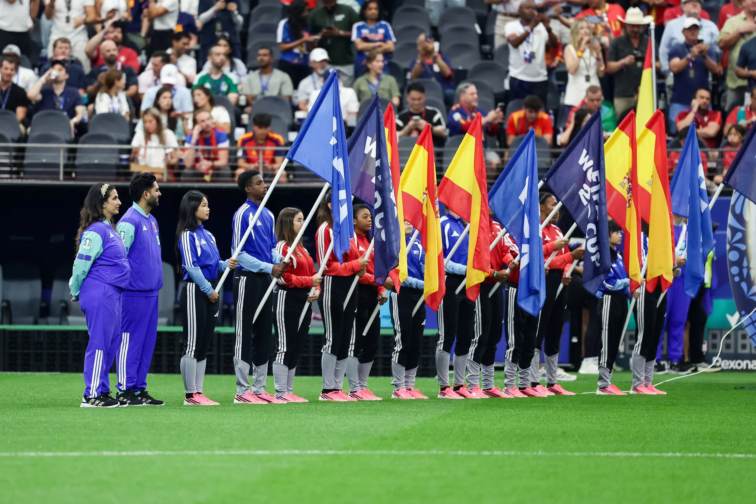 worldcup-volunteers-photographer-aricbecker-46.jpg