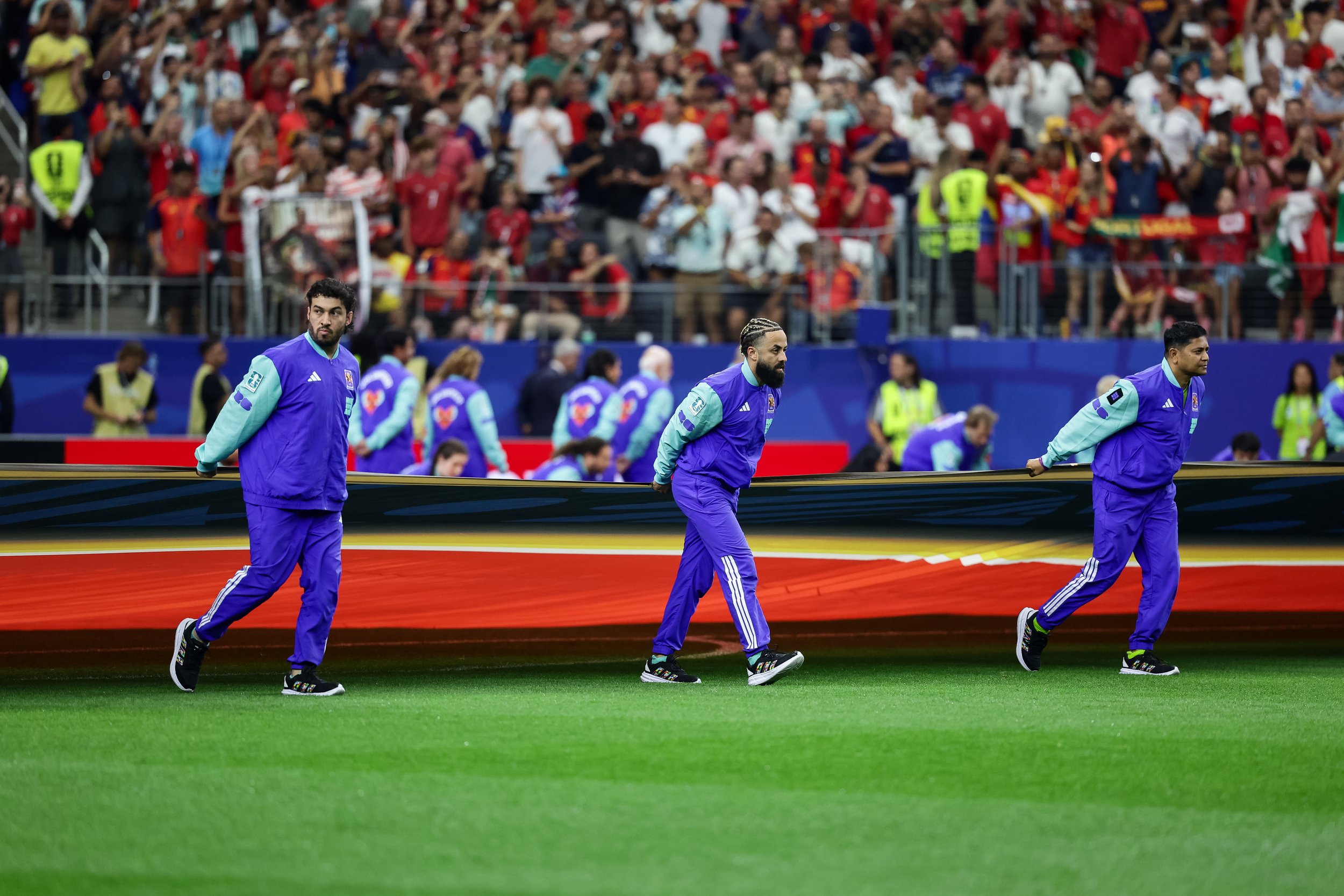 worldcup-volunteers-photographer-aricbecker-55.jpg
