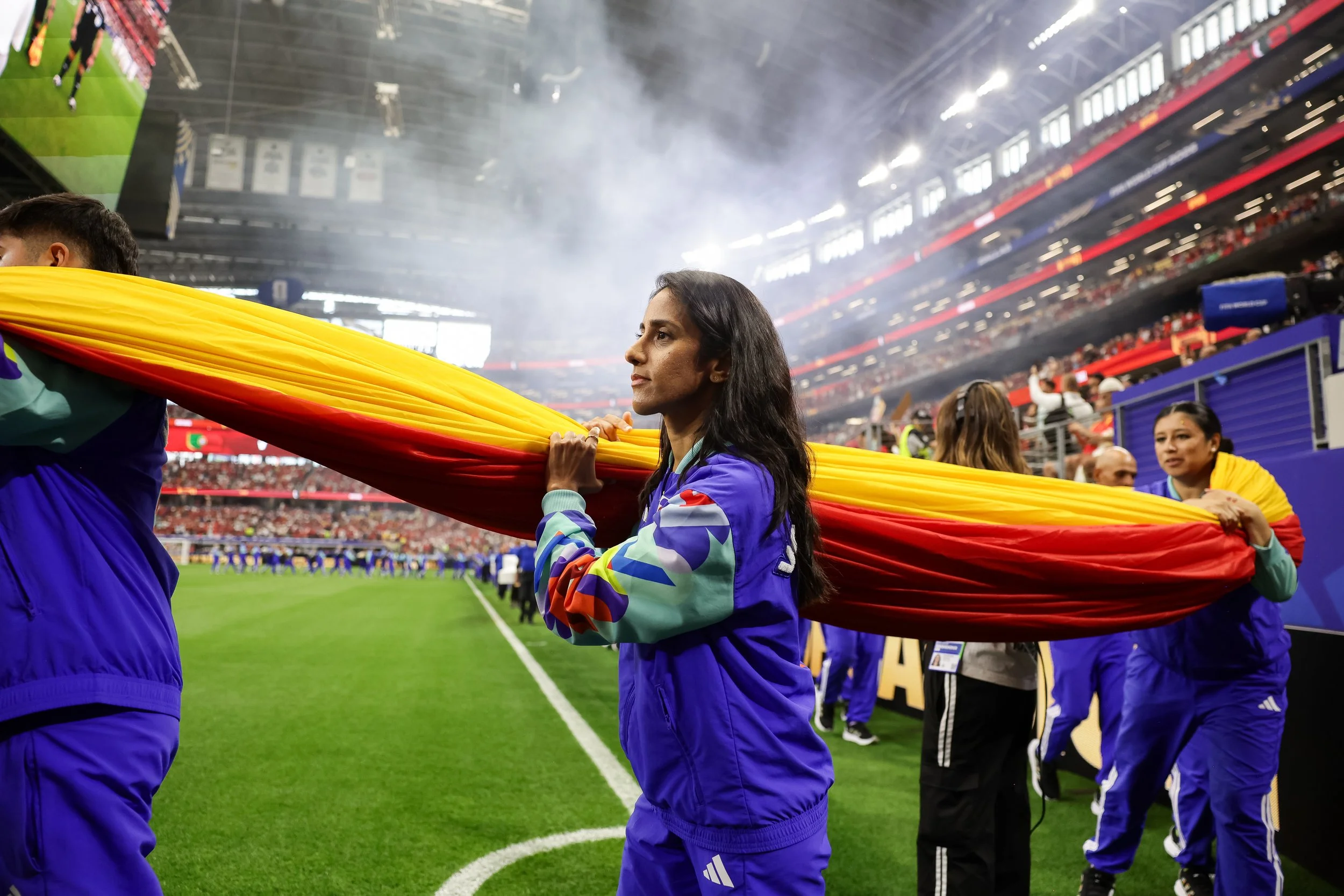worldcup-volunteers-photographer-aricbecker-70.jpg