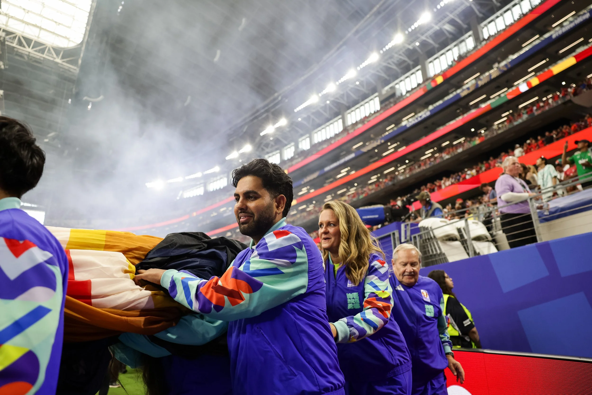 worldcup-volunteers-photographer-aricbecker-75.jpg
